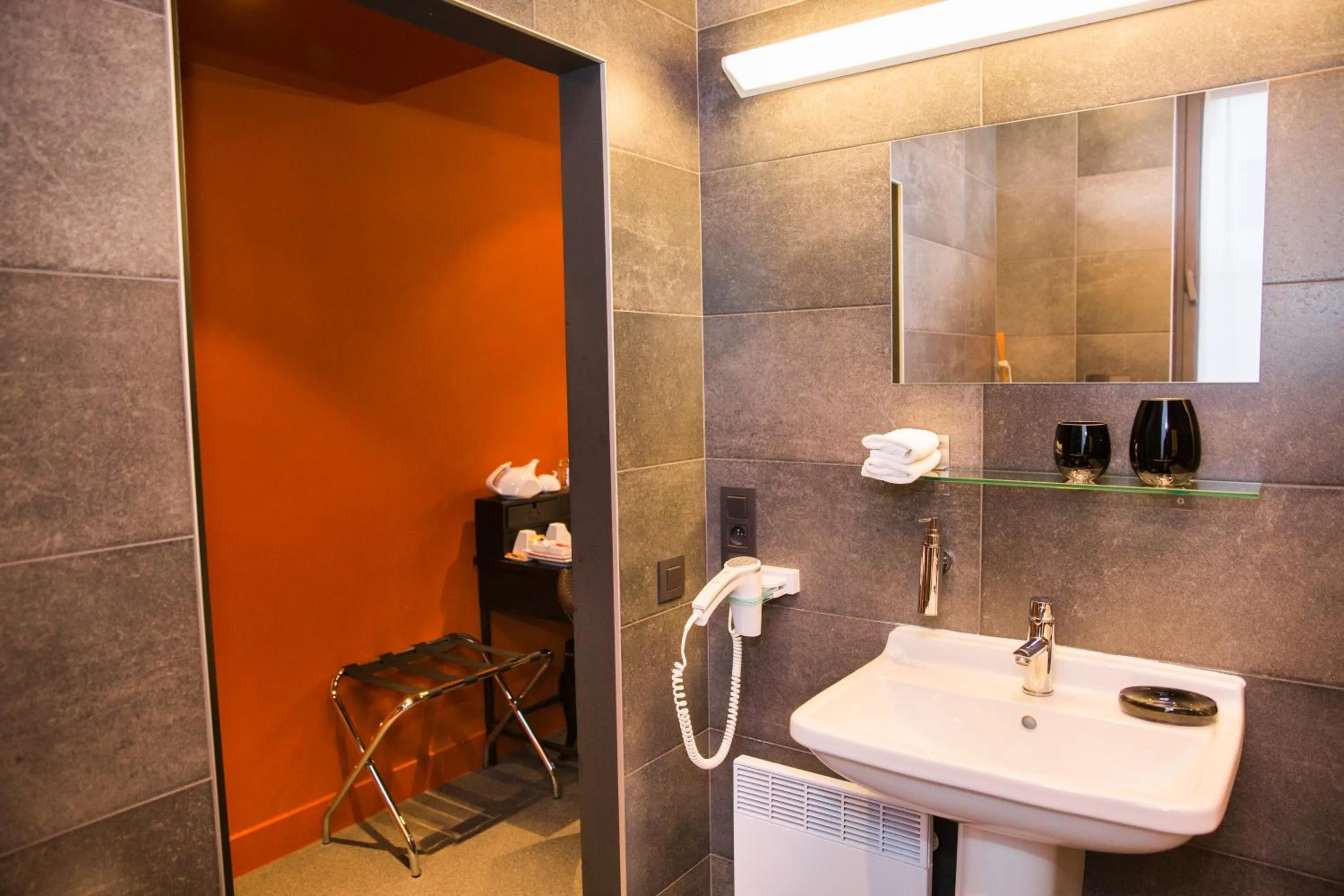 Bathroom in Hotel Moon