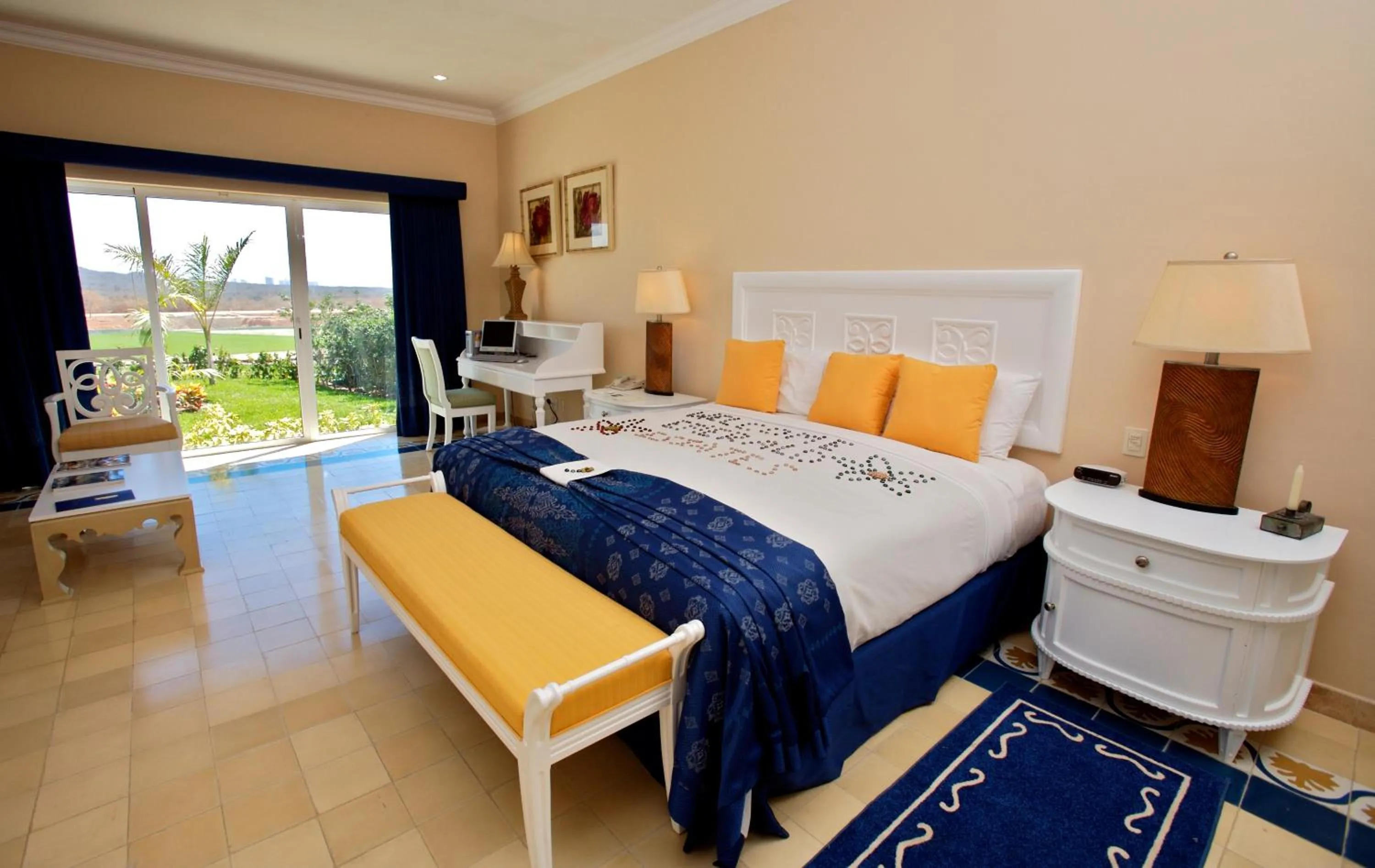 Bedroom, Bed in Pueblo Bonito Emerald Luxury Villas & Spa All Inclusive