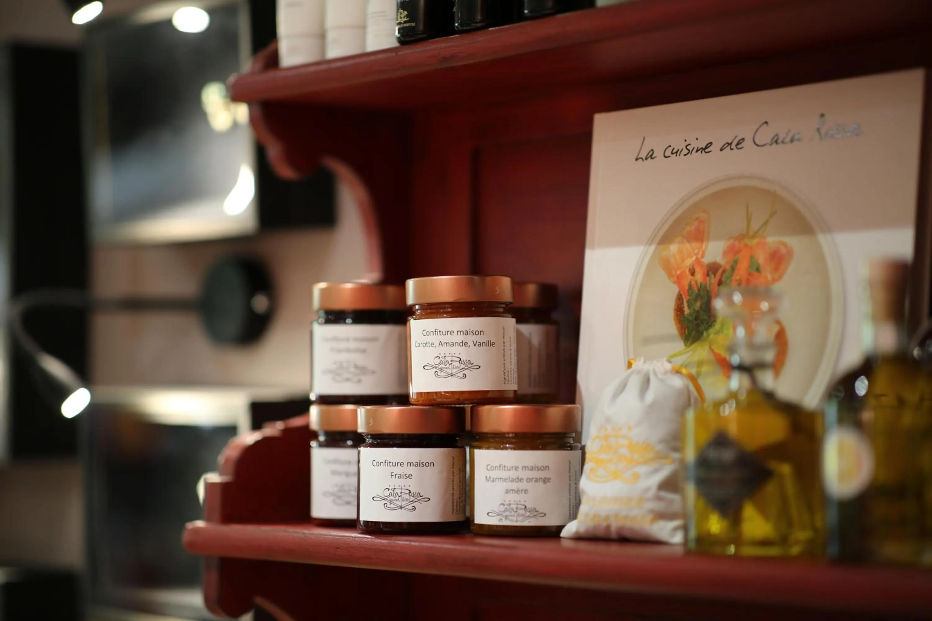 On-site shops in Grand Hôtel De Cala Rossa & Spa Nucca