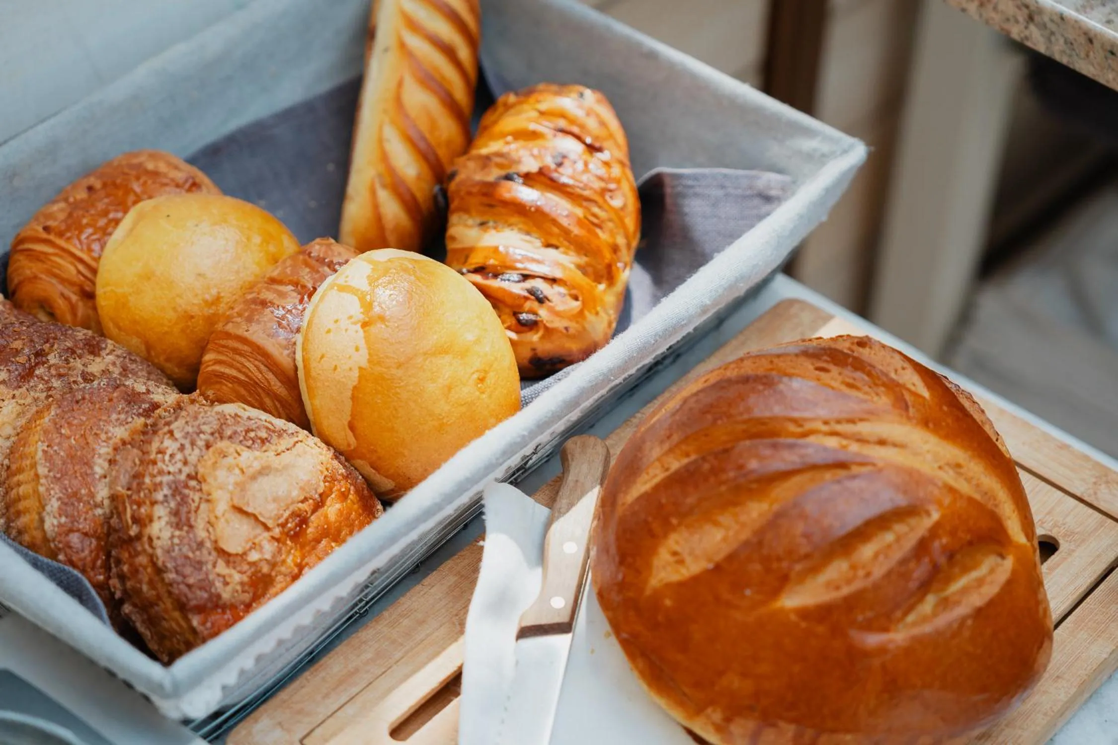 Food and drinks in Hôtel Quic en Groigne