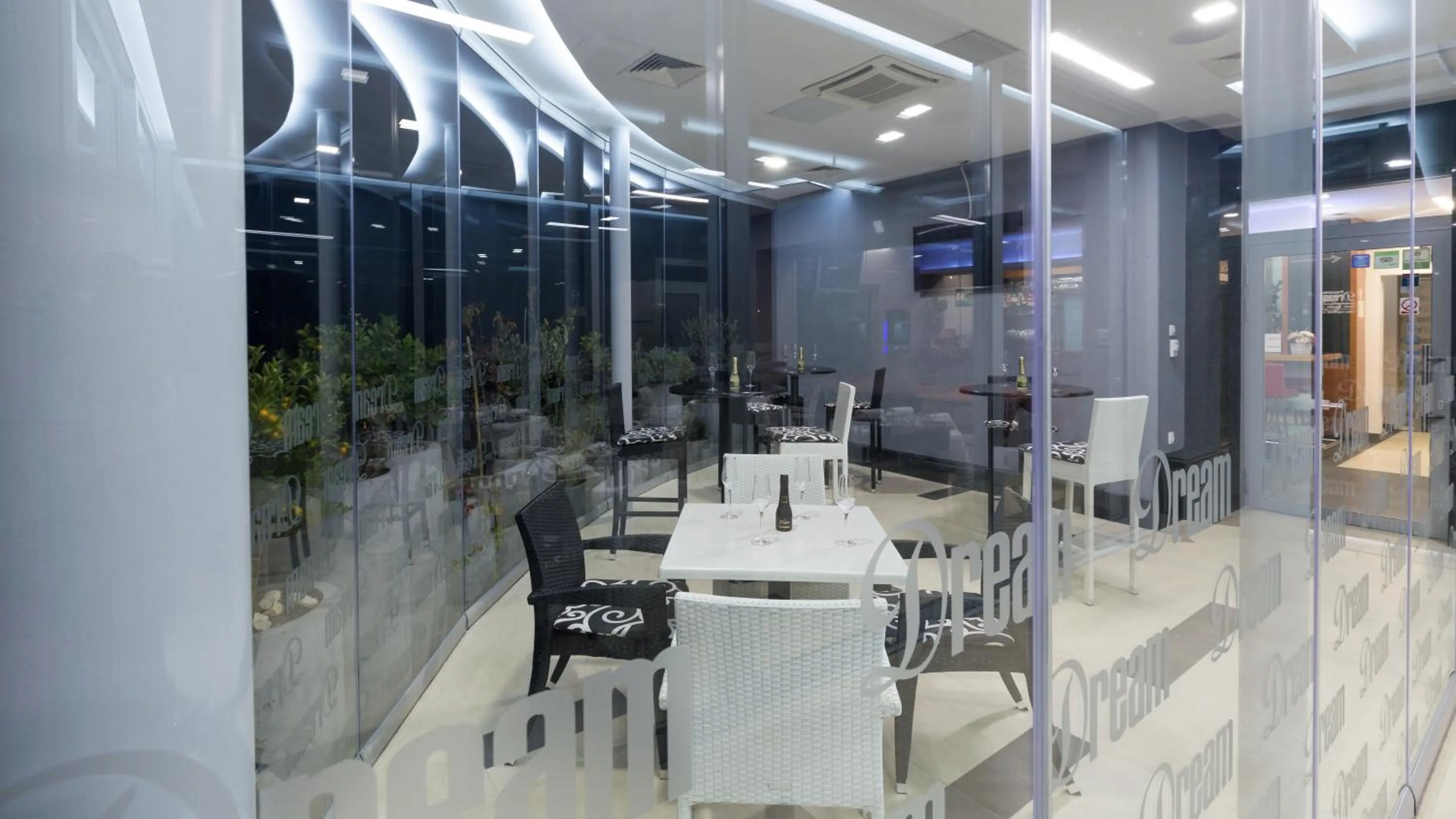 Balcony/Terrace in Dream Hotel