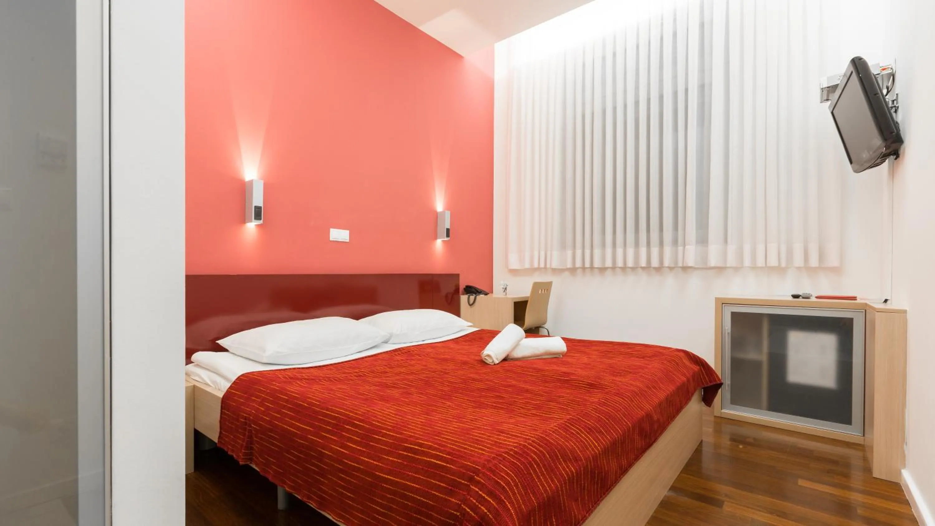 Bedroom, Bed in Dream Hotel