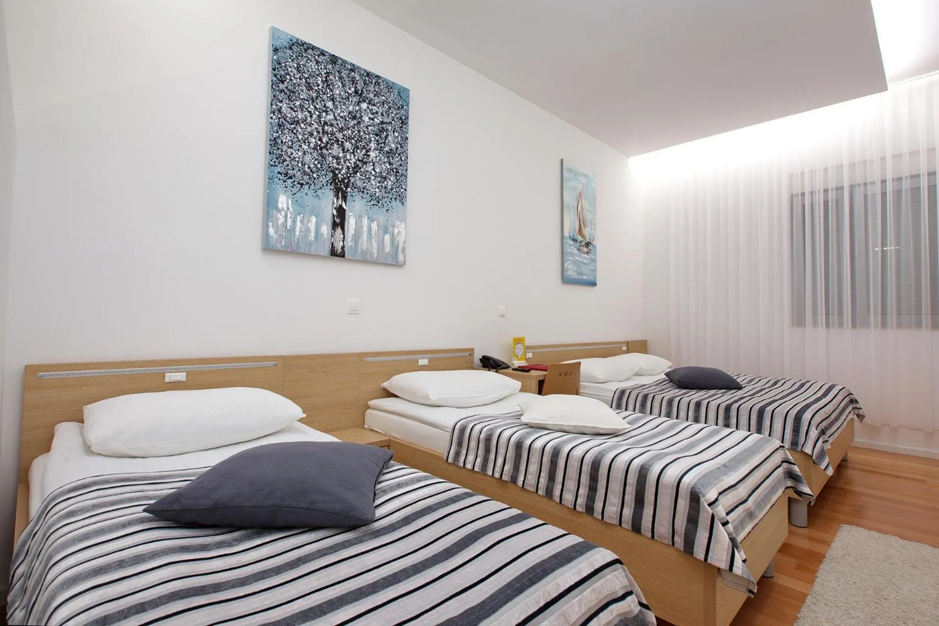 Photo of the whole room, Bed in Dream Hotel