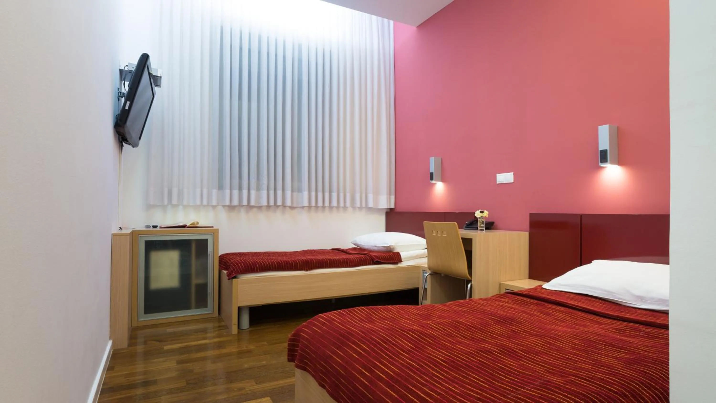 Bedroom, Bed in Dream Hotel