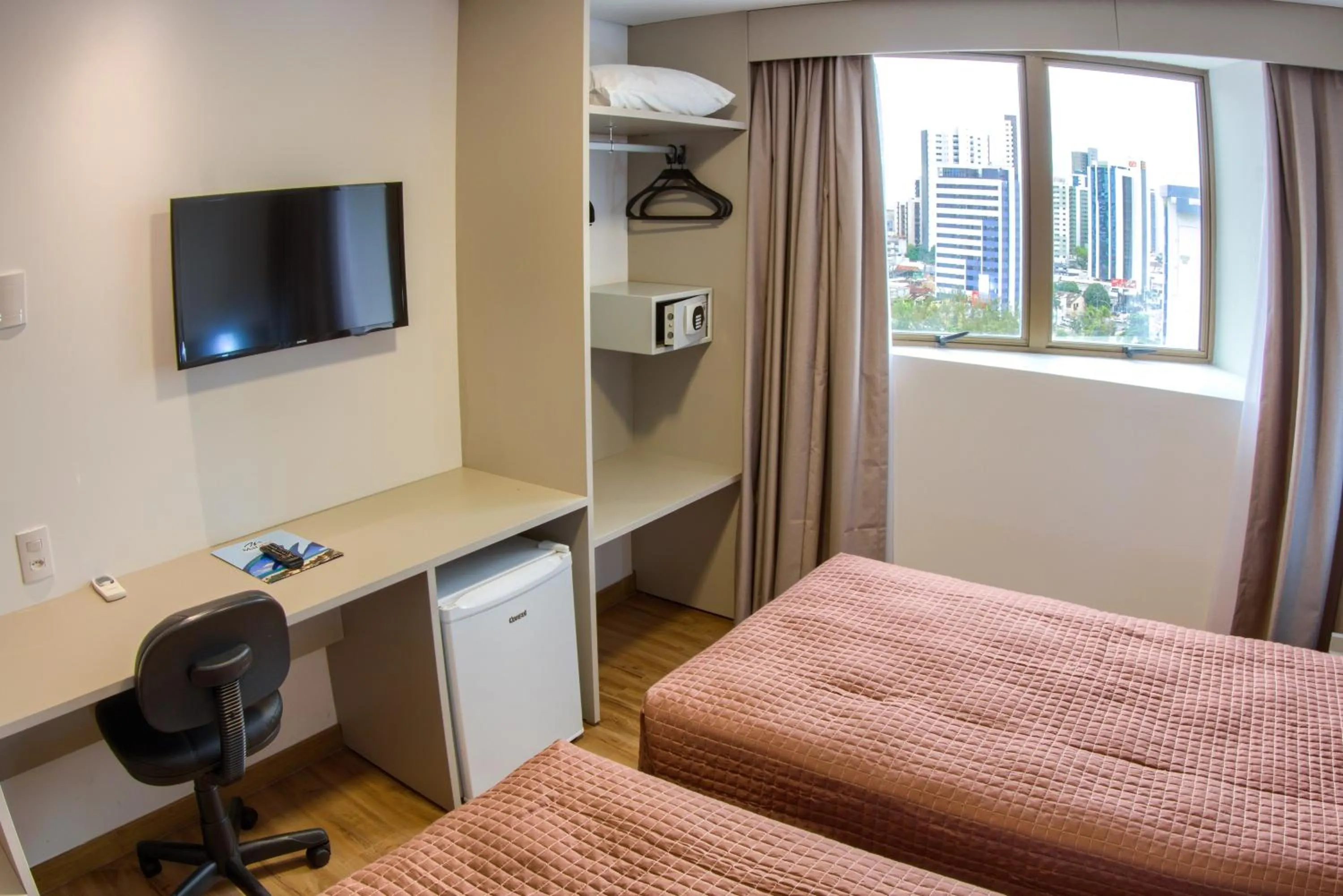 Photo of the whole room, Bed in Marante Executive Hotel