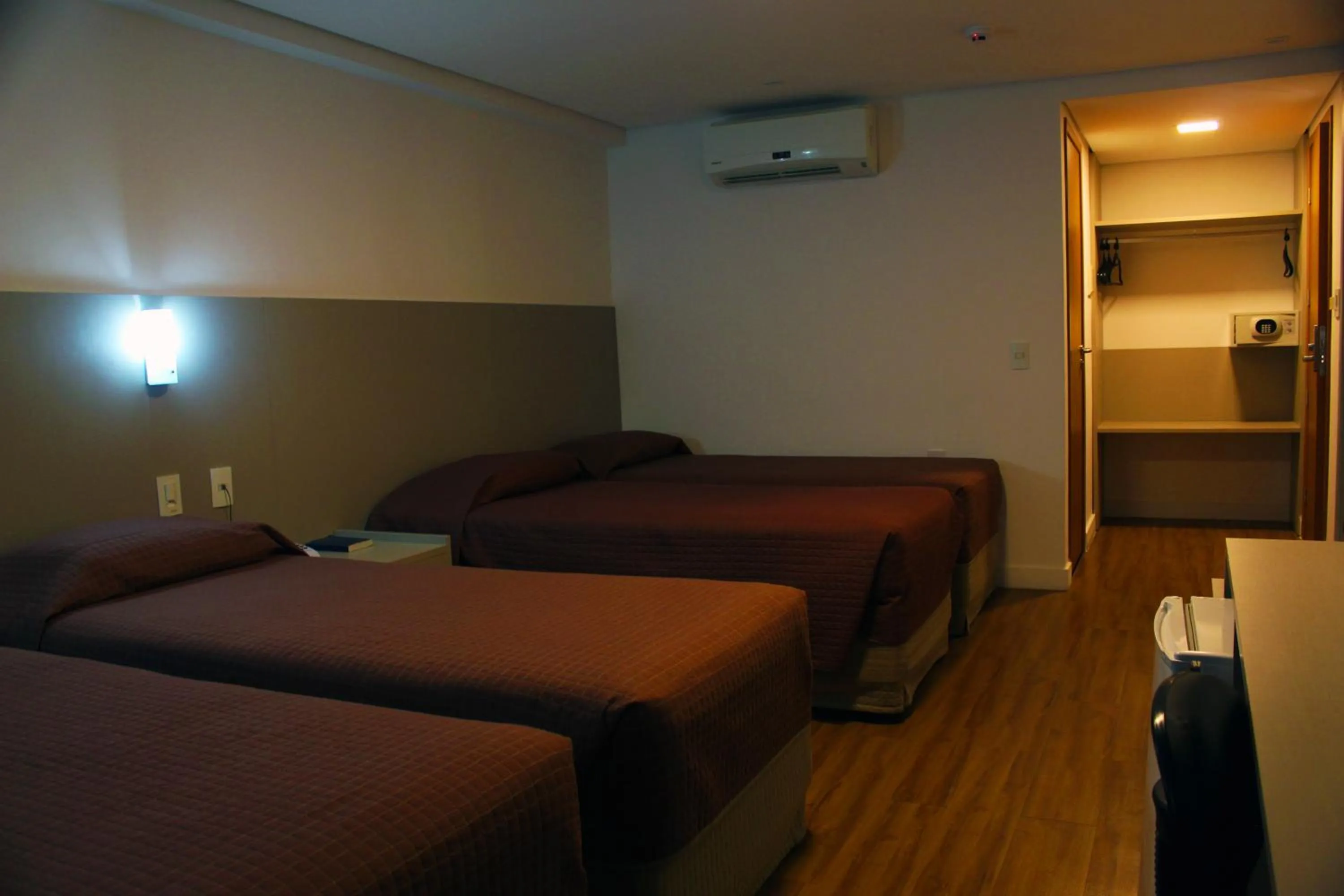 Bed in Marante Executive Hotel