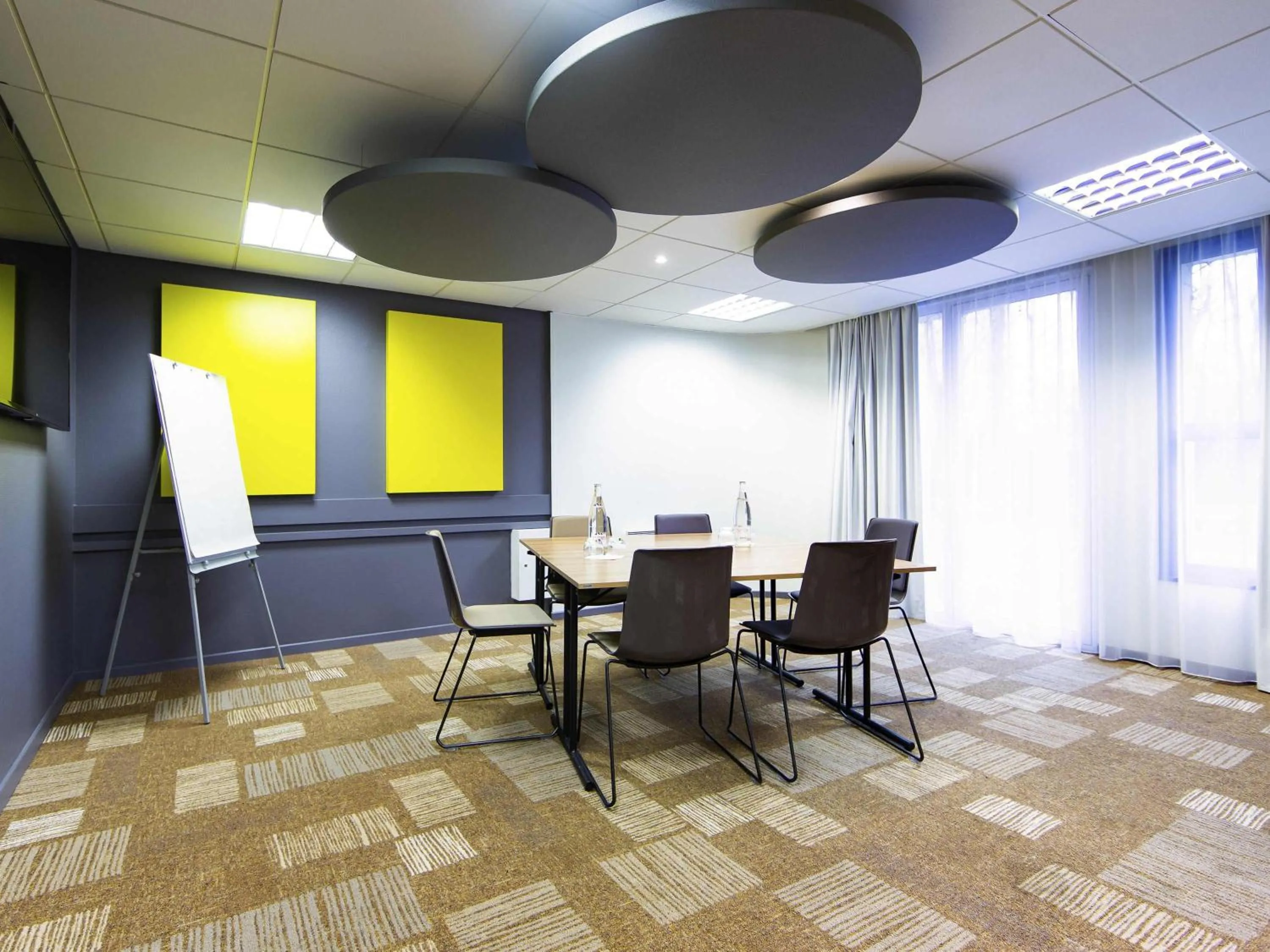 Meeting/conference room in ibis Mulhouse Centre Filature