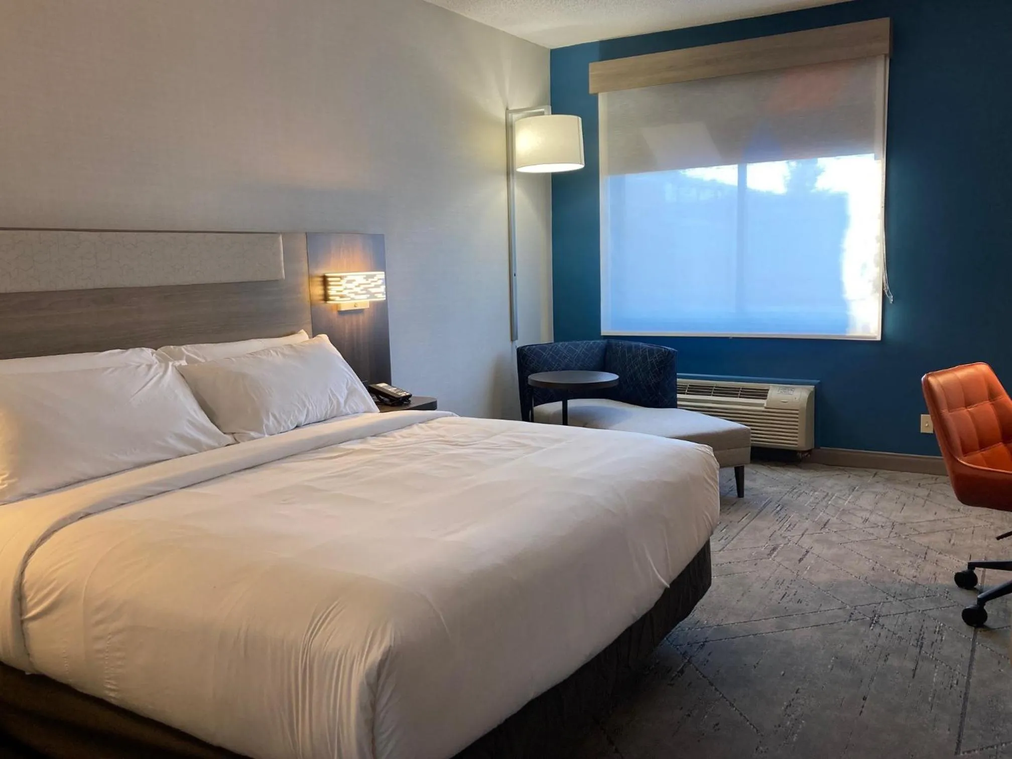 Bedroom, Bed in Holiday Inn Express - Akron NW - Fairlawn by IHG