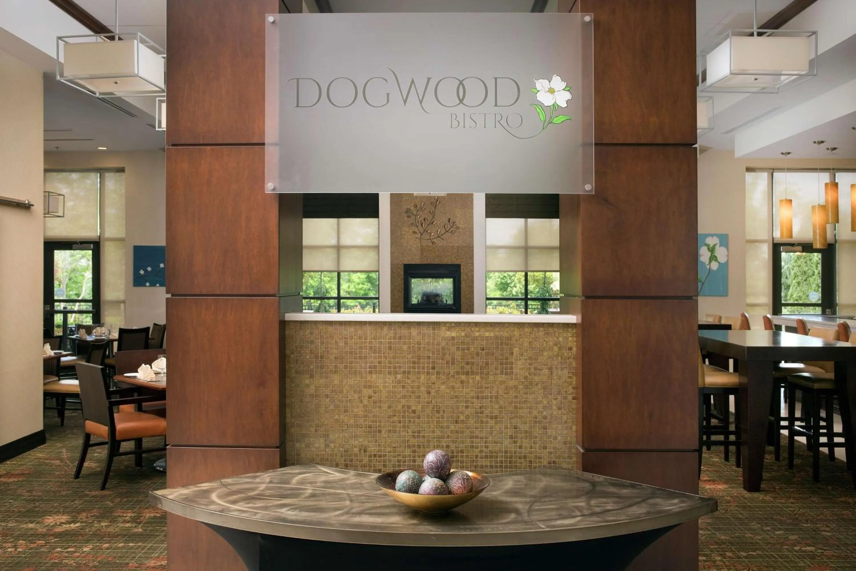 Restaurant/places to eat in DoubleTree by Hilton Dulles Airport-Sterling