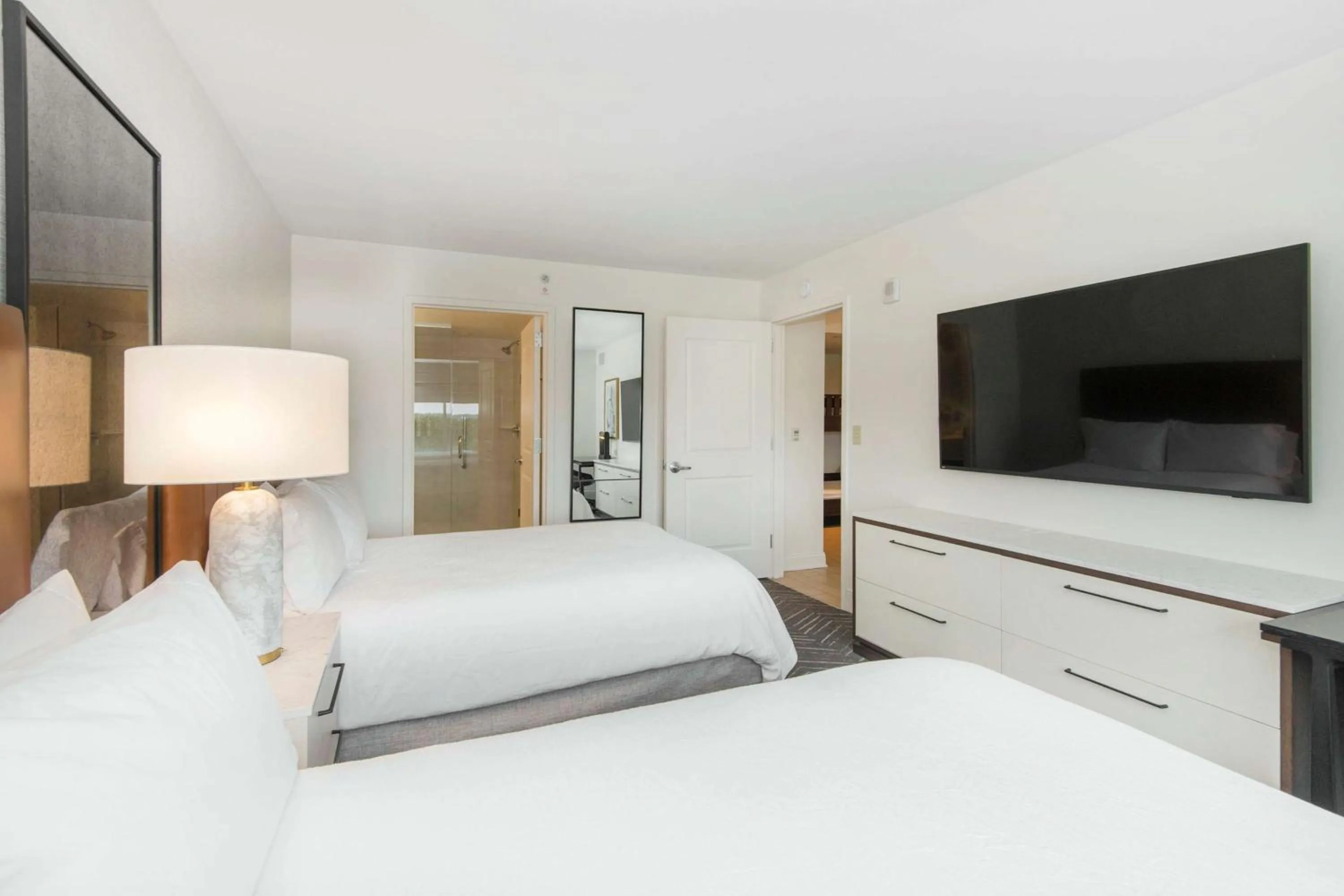 Bed in Embassy Suites by Hilton Raleigh Durham Airport Brier Creek