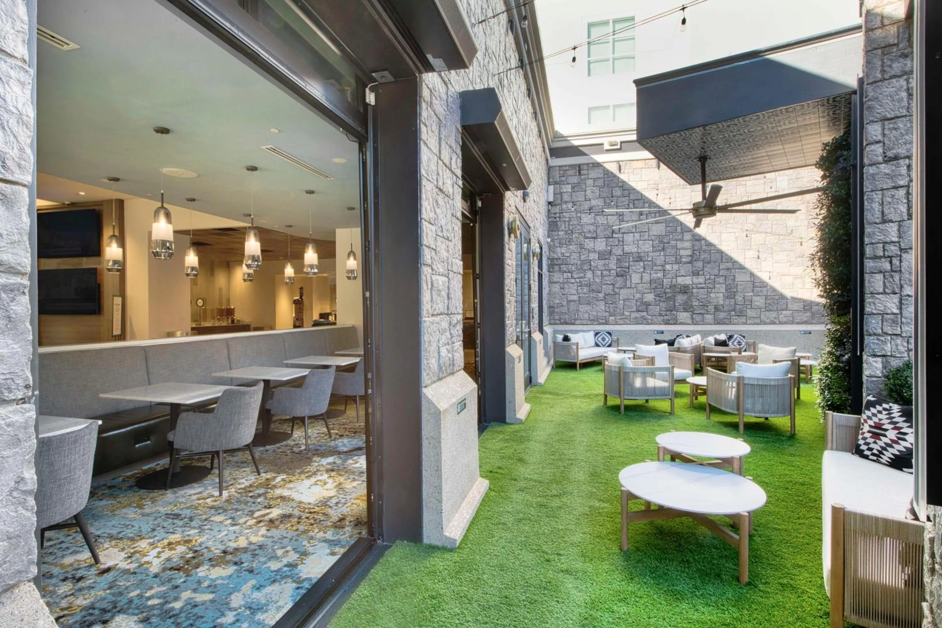 Patio in Embassy Suites by Hilton Raleigh Durham Airport Brier Creek