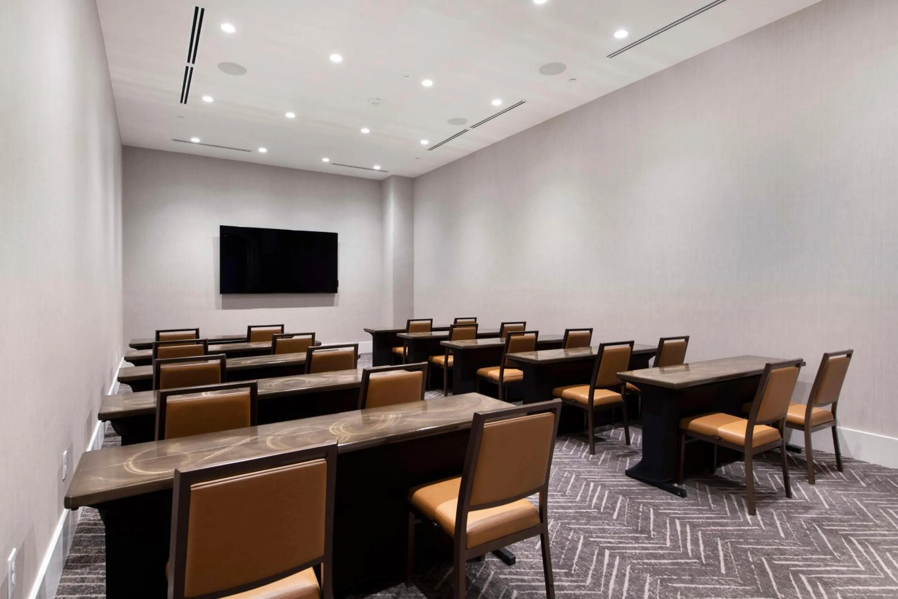 Meeting/conference room in Embassy Suites by Hilton Raleigh Durham Airport Brier Creek