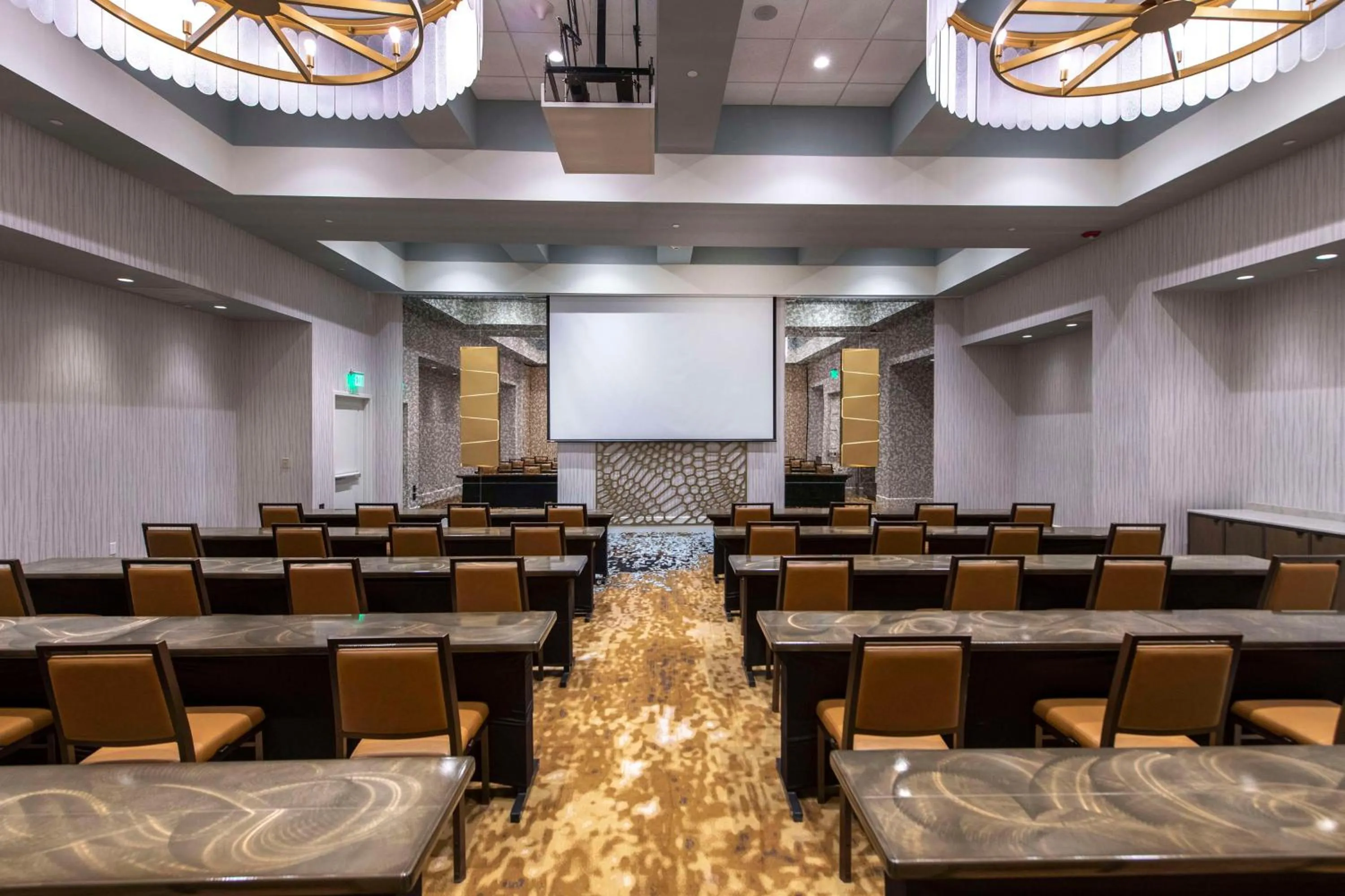 Meeting/conference room in Embassy Suites by Hilton Raleigh Durham Airport Brier Creek