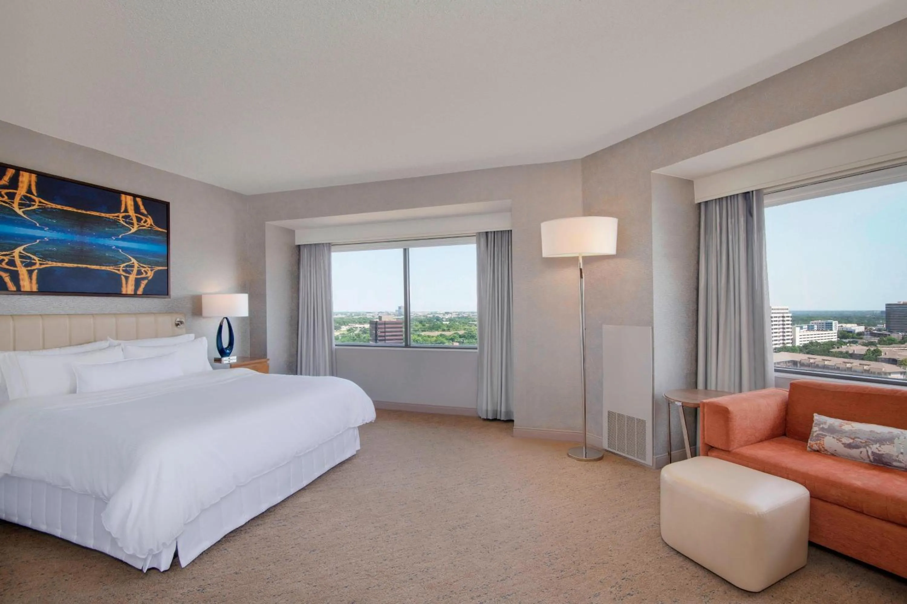Photo of the whole room, Bed in The Westin Dallas Park Central