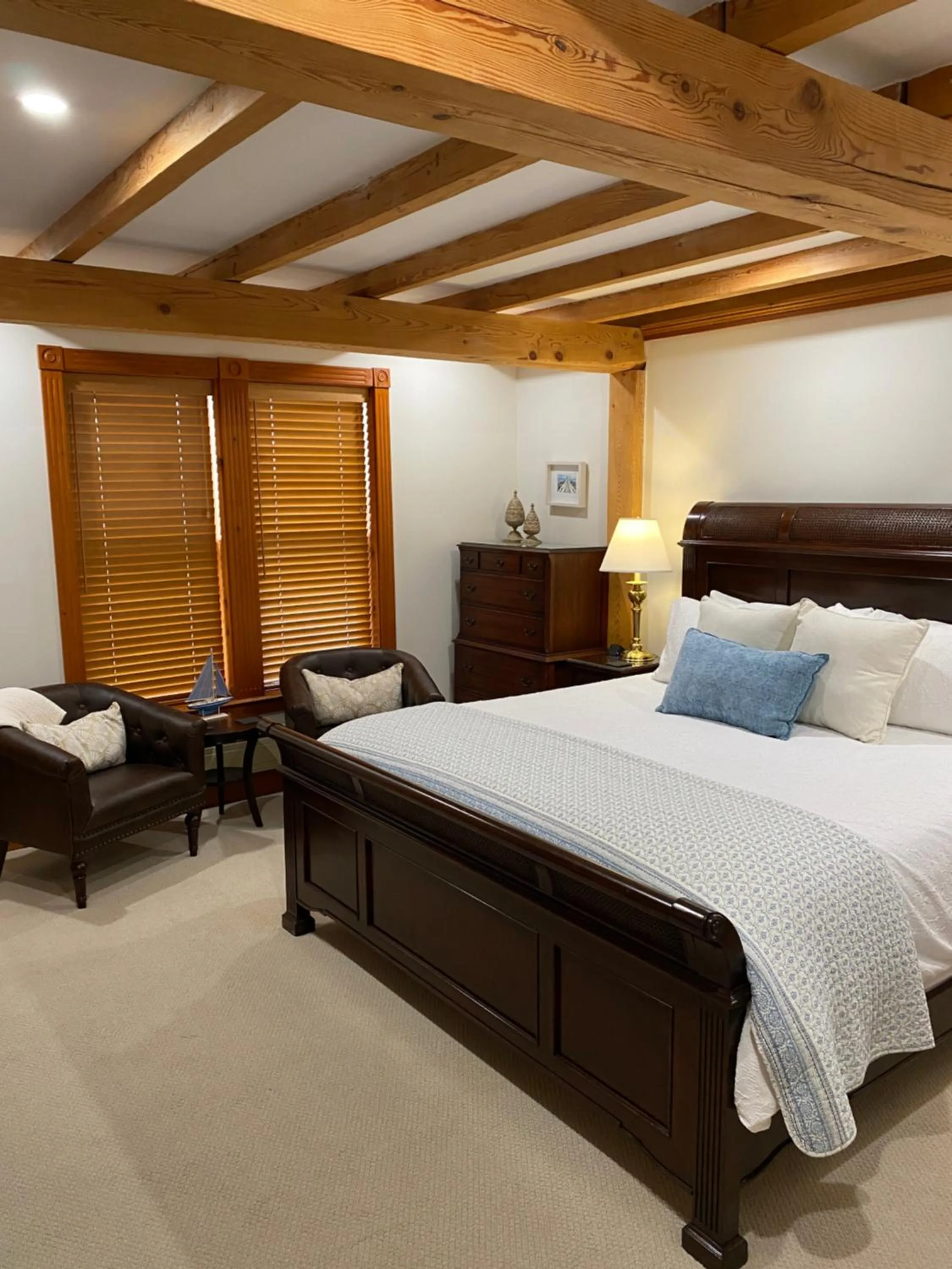 Bedroom, Bed in Spouter Inn Bed & Breakfast