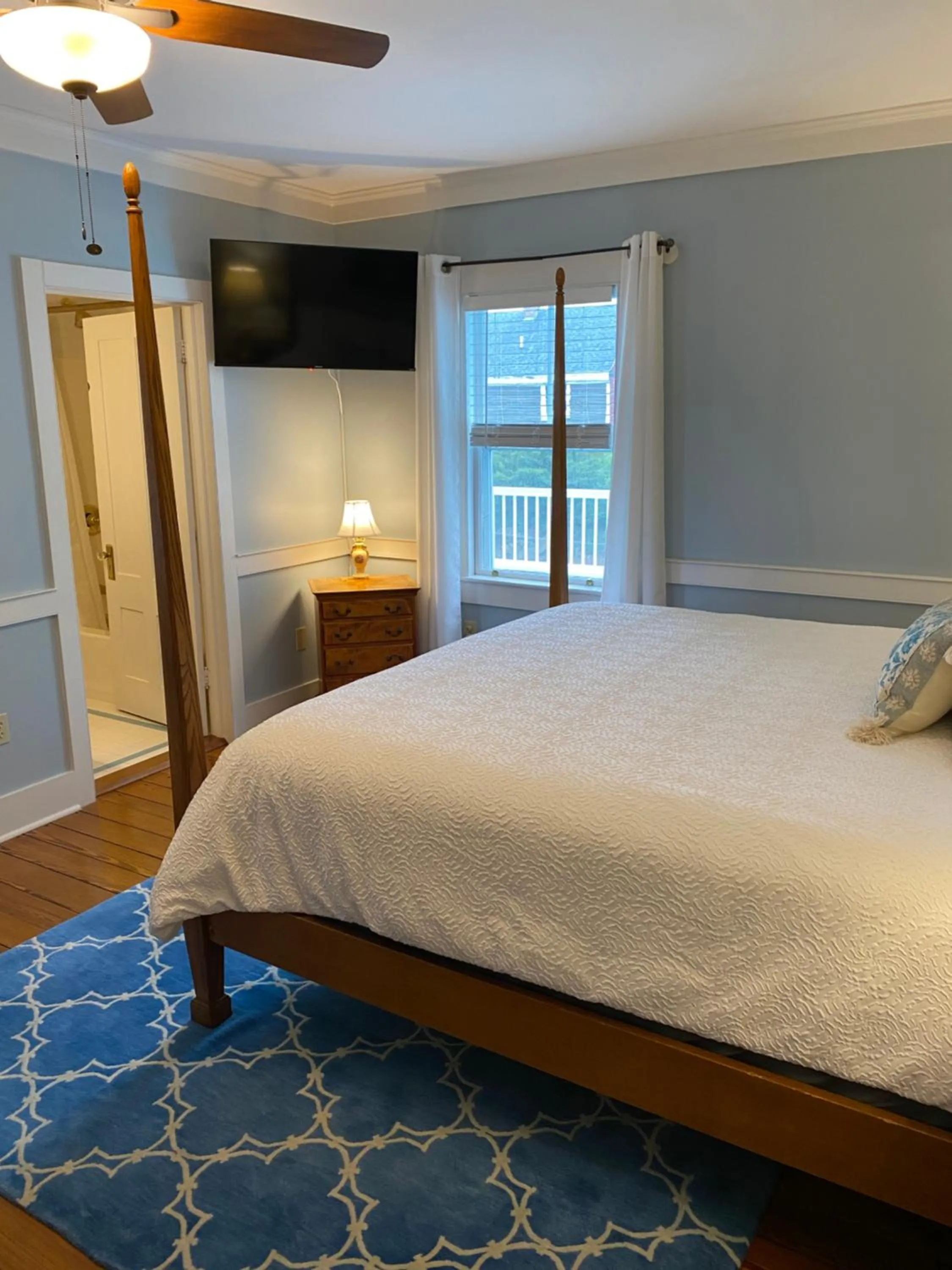 Bedroom, Bed in Spouter Inn Bed & Breakfast