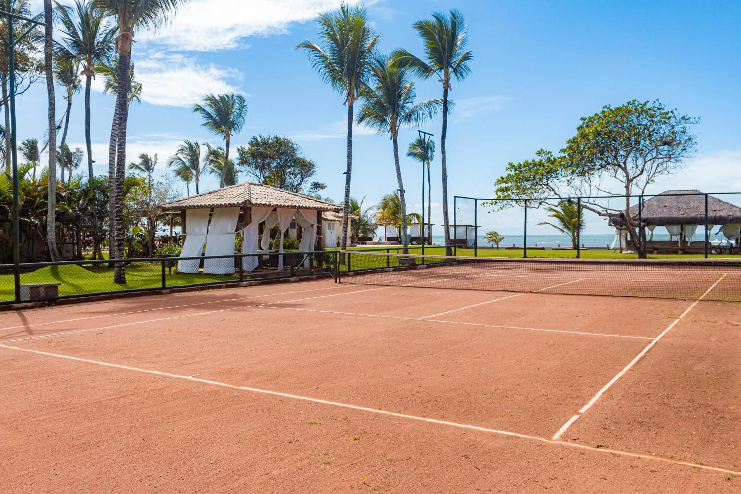 Area and facilities in Saint Tropez Praia Hotel