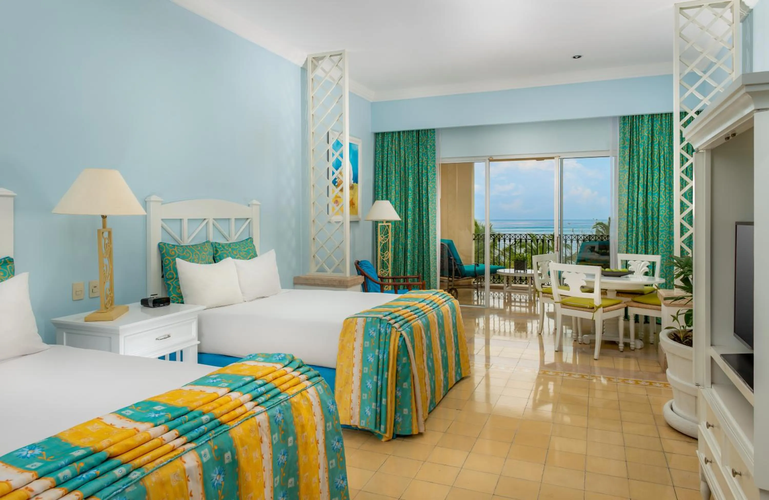 Bed in Pueblo Bonito Emerald Bay Resort & Spa - All Inclusive
