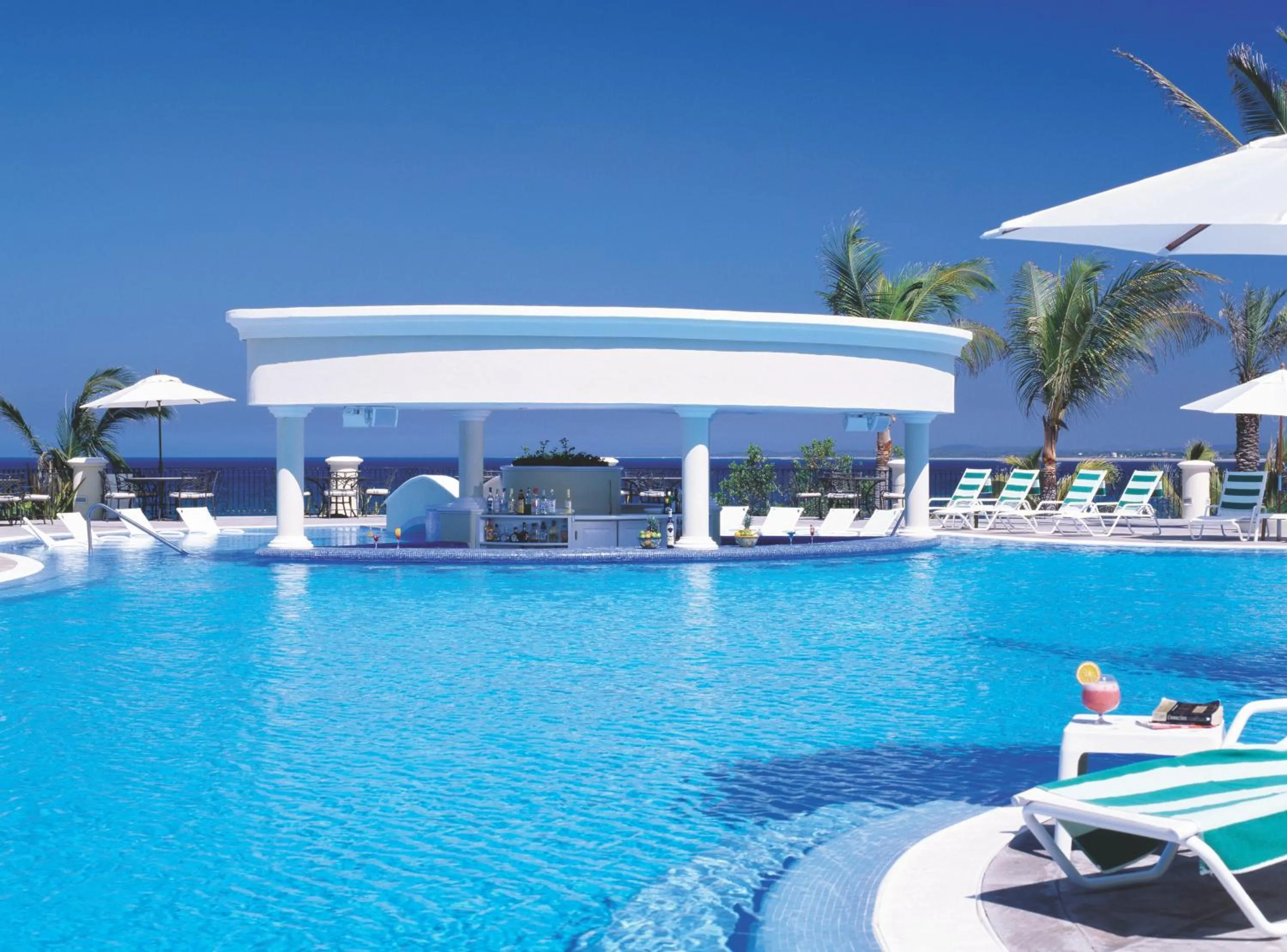 Swimming pool in Pueblo Bonito Emerald Bay Resort & Spa - All Inclusive