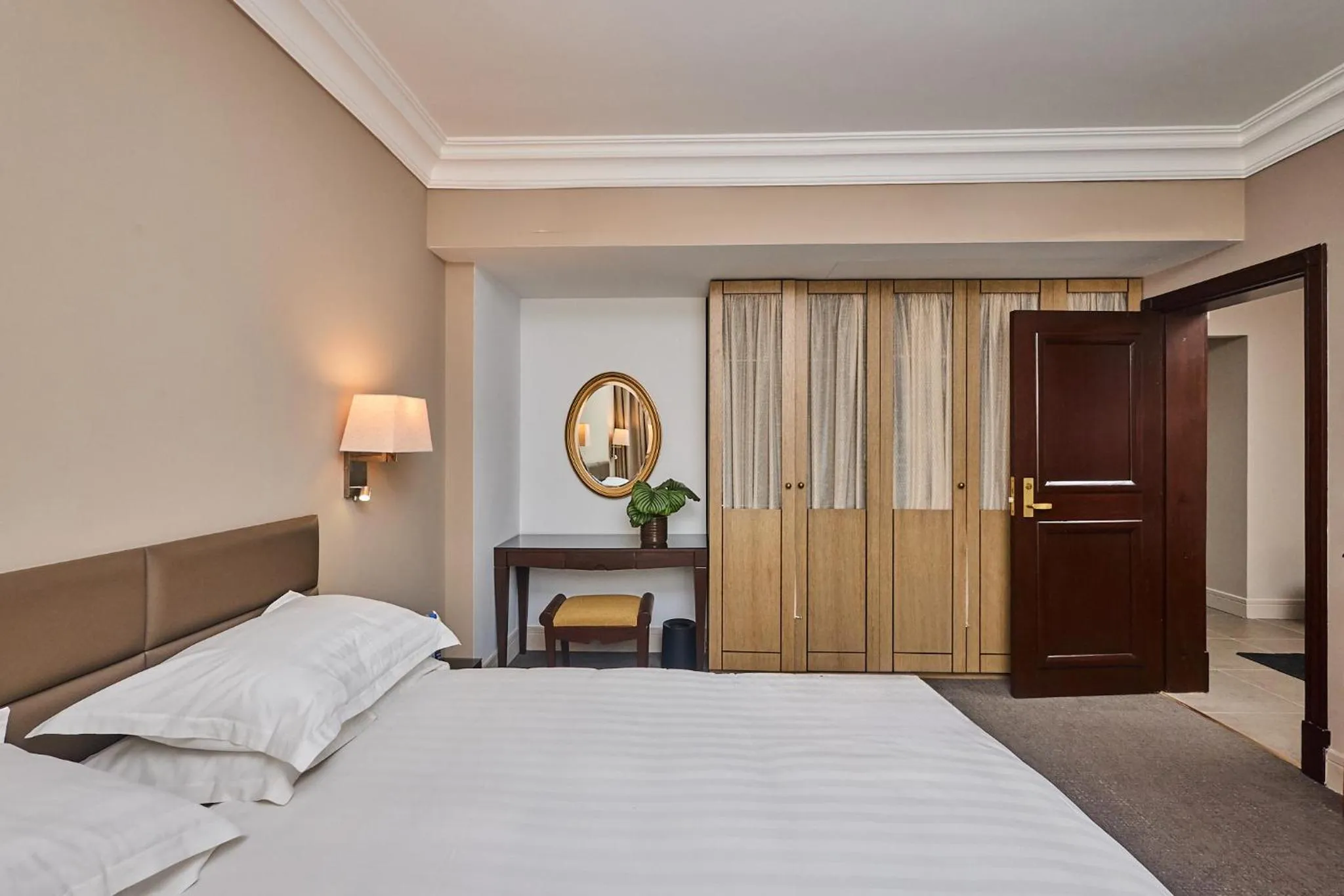 Bedroom, Bed in Portemilio Hotel & Resort