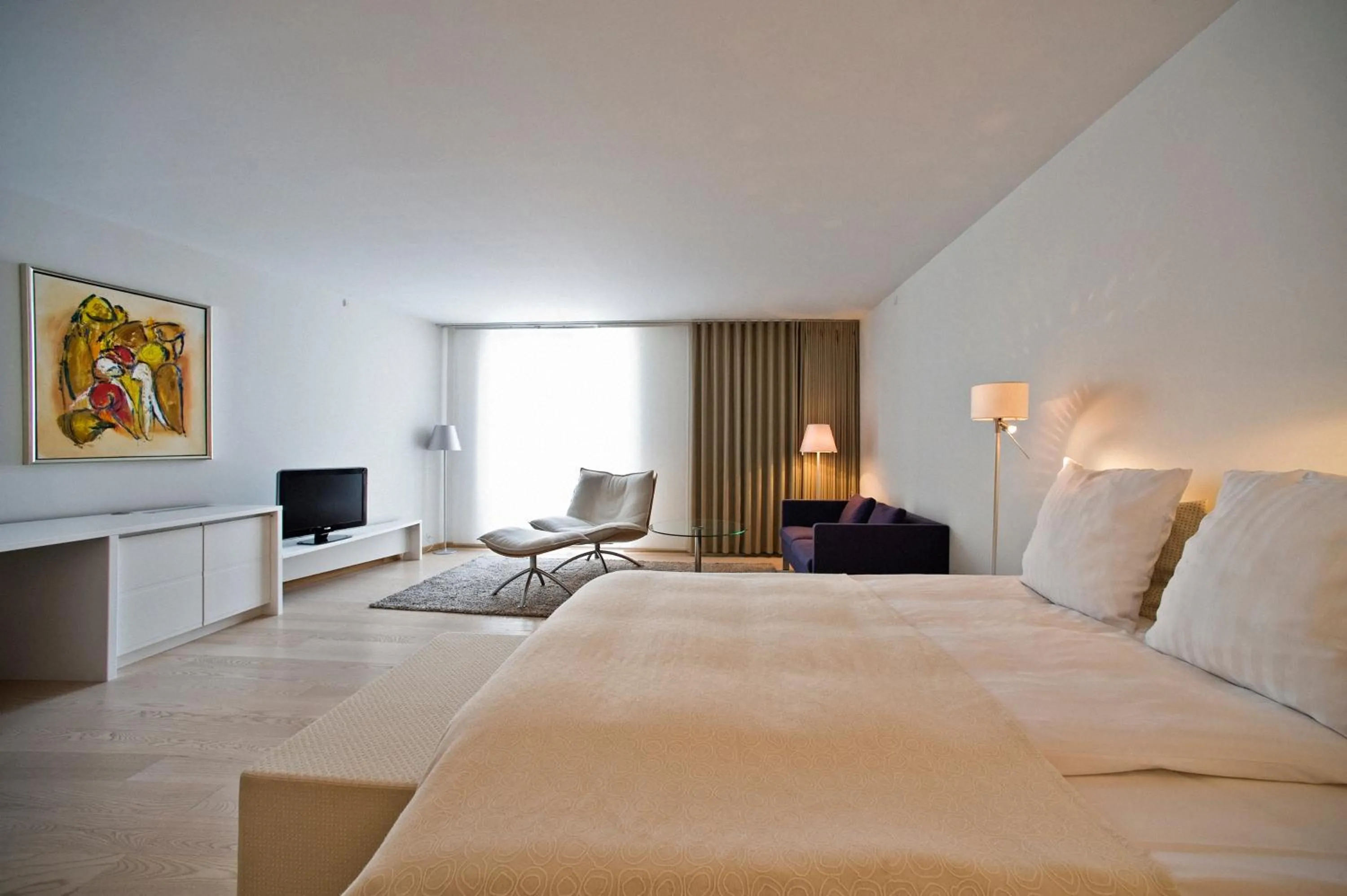 Photo of the whole room, Bed in Konventum Conference Center