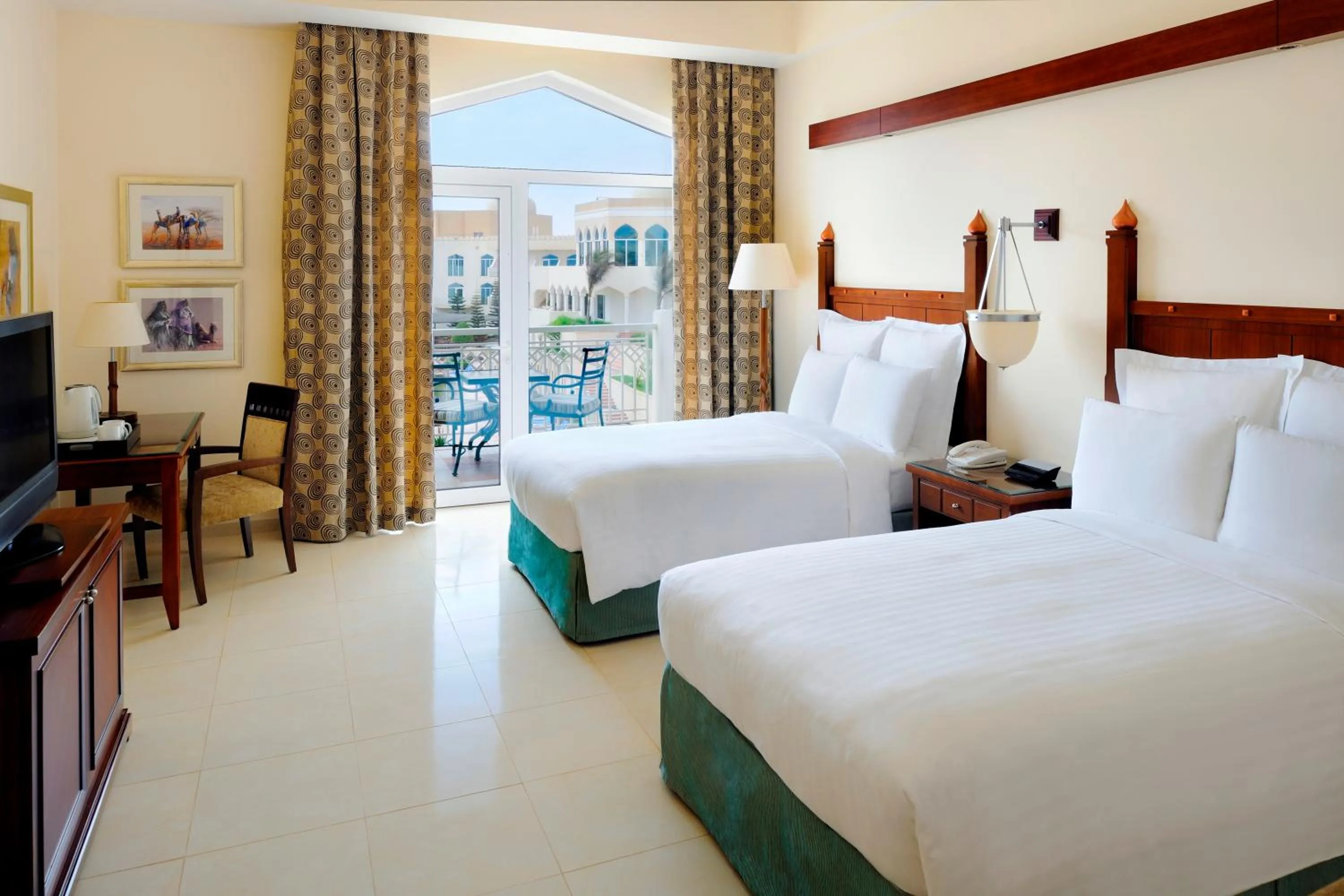 Bedroom, Bed in Wyndham Garden Salalah Mirbat