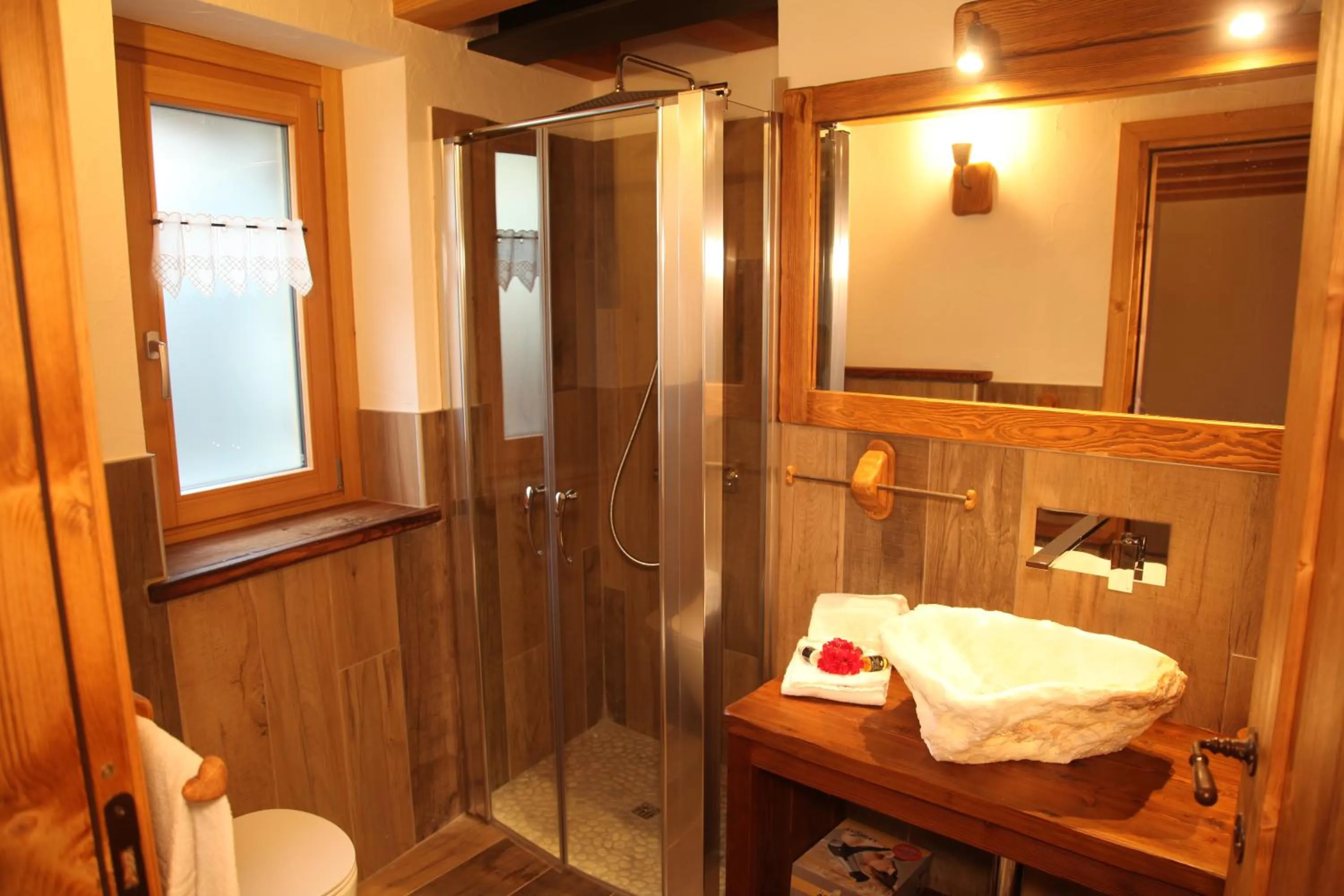 Bathroom in Mi Casa Tu Casa