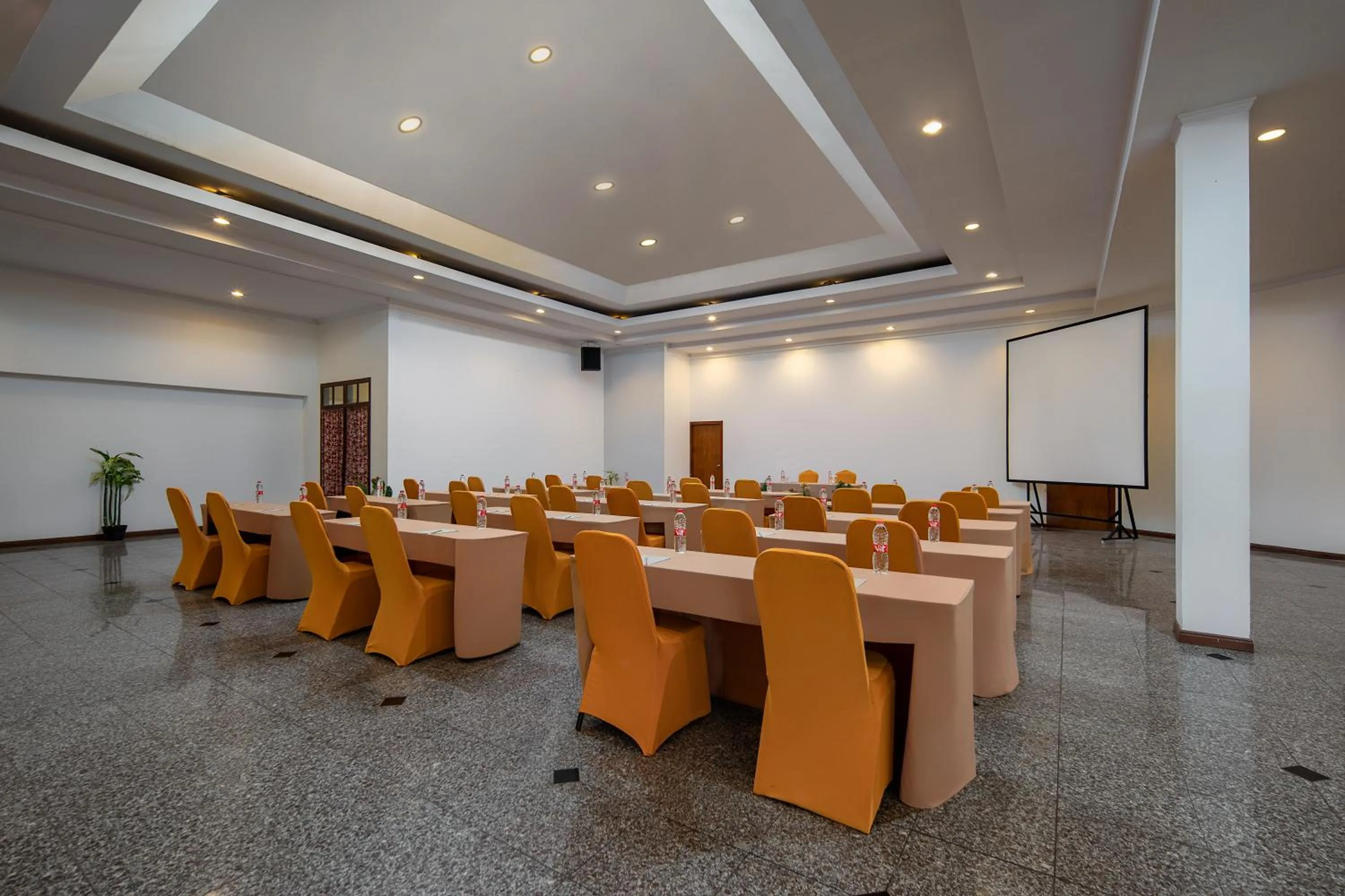 Meeting/conference room in Sinabung Hills Berastagi