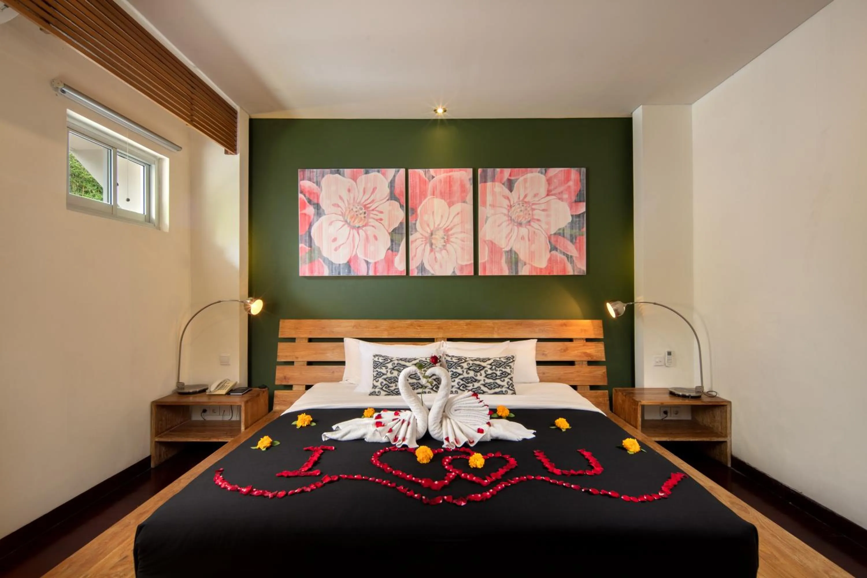 Bed in The Seiryu Boutique Bali Villas