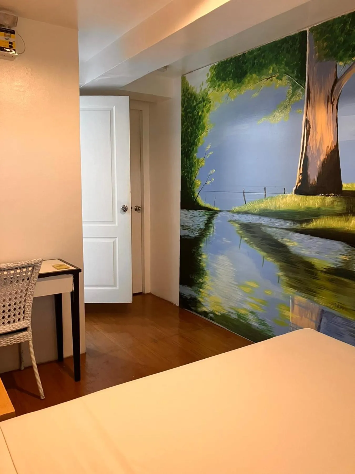 Bed in Spaces Hotel Makati