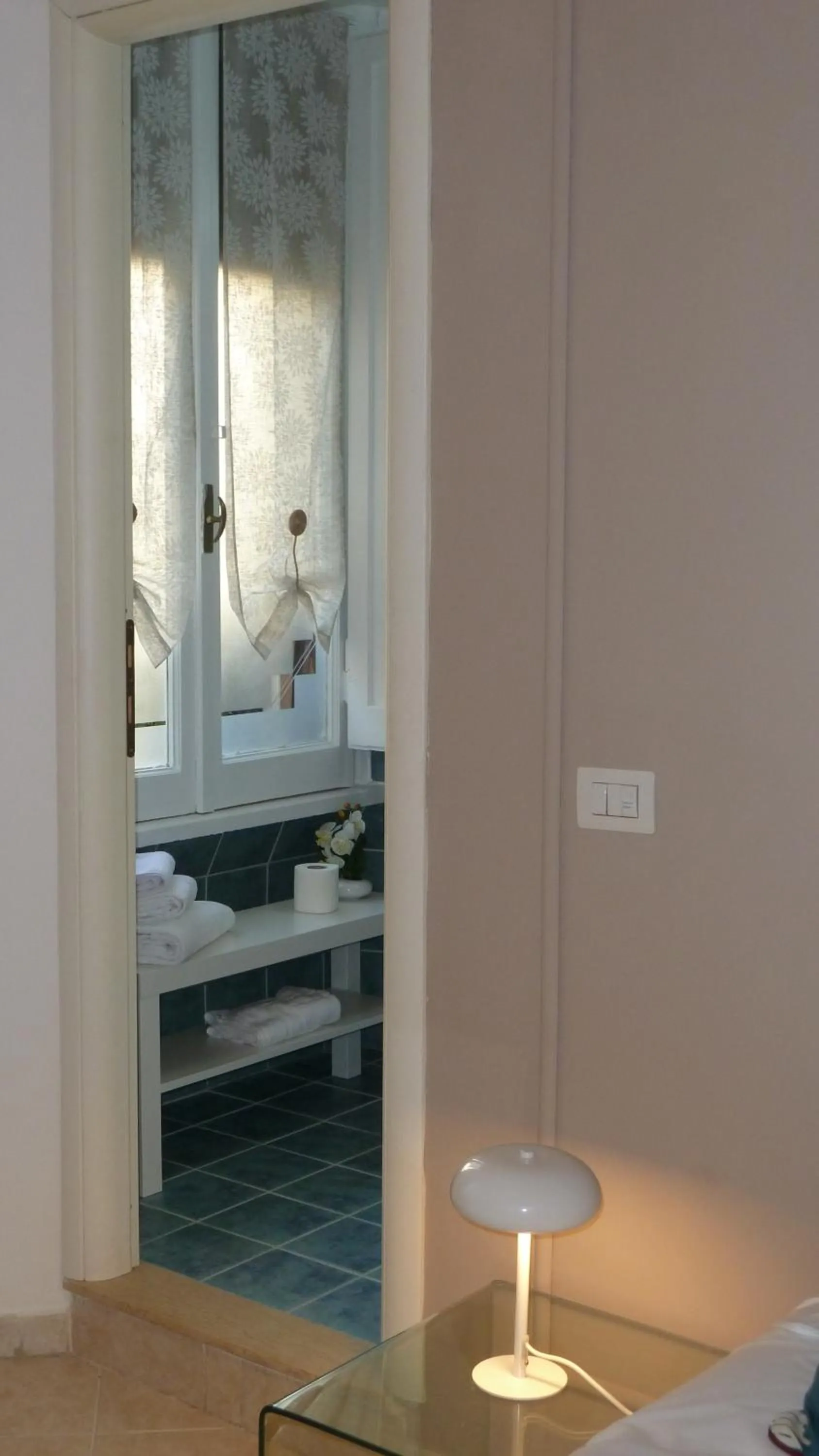 Bed in Camera Con Vista