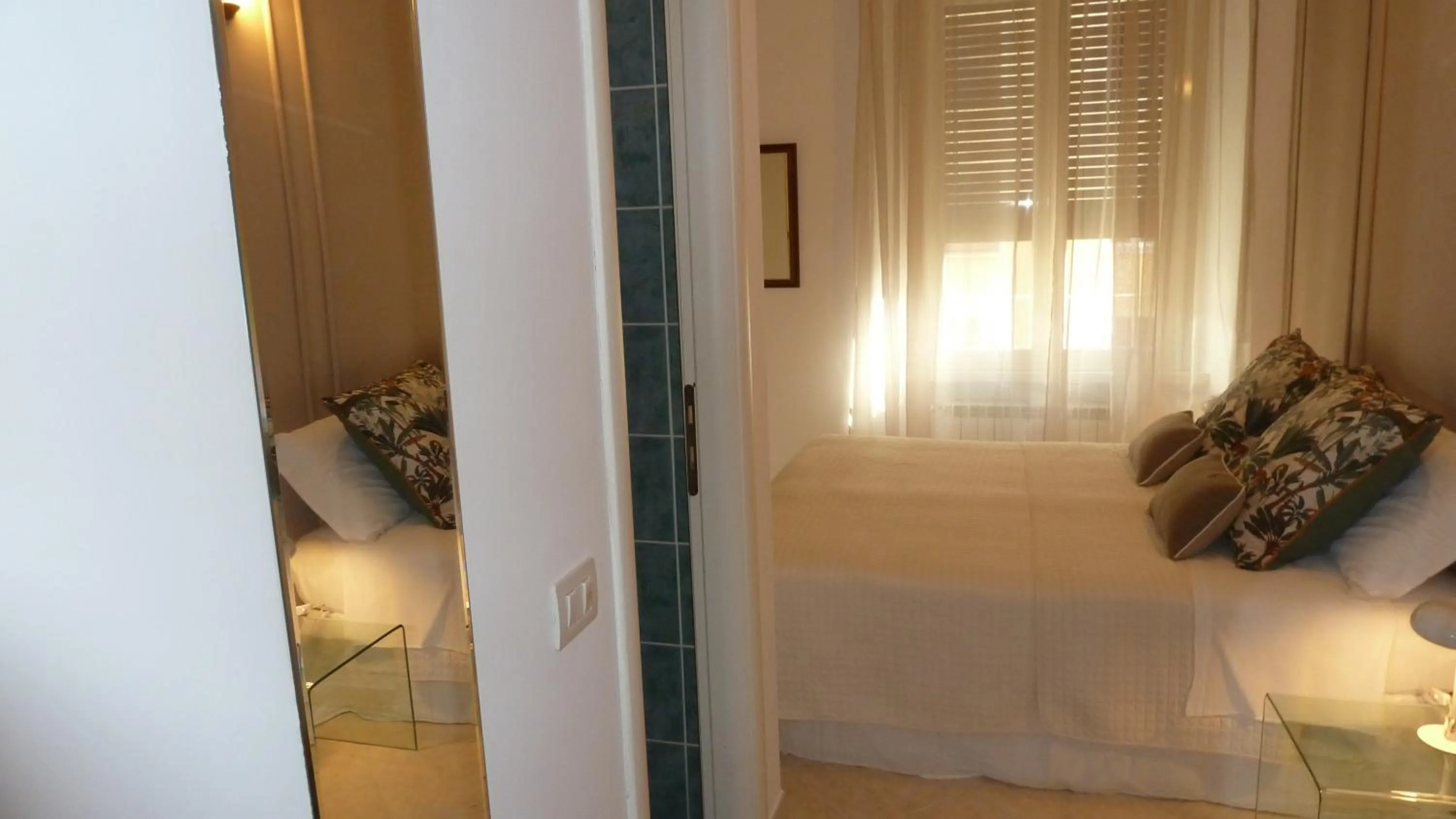 Bed in Camera Con Vista