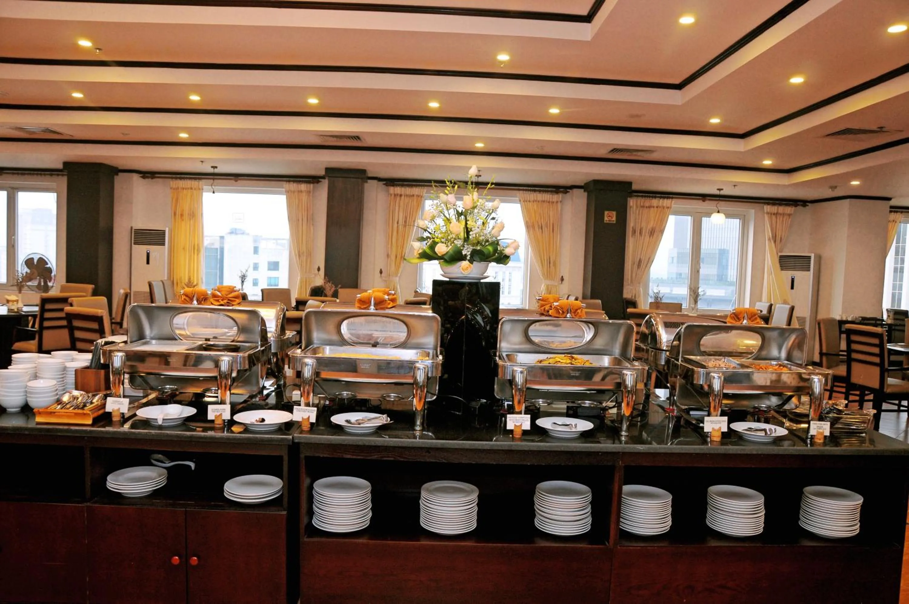 Restaurant/places to eat in Cherish Hue Hotel