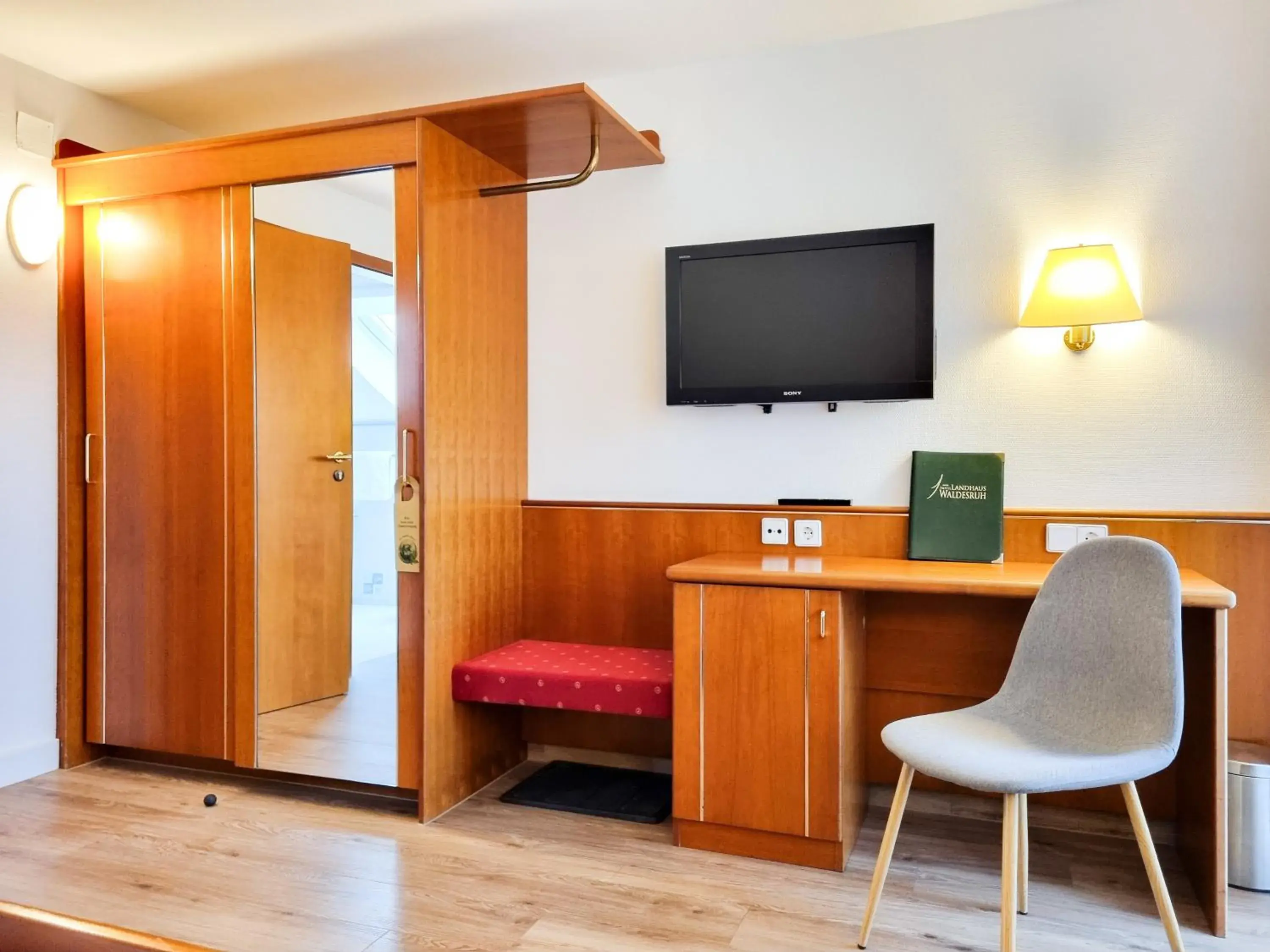 Single Room in Hotel Landhaus Waldesruh Single Room in Hotel Landhaus Waldesruh