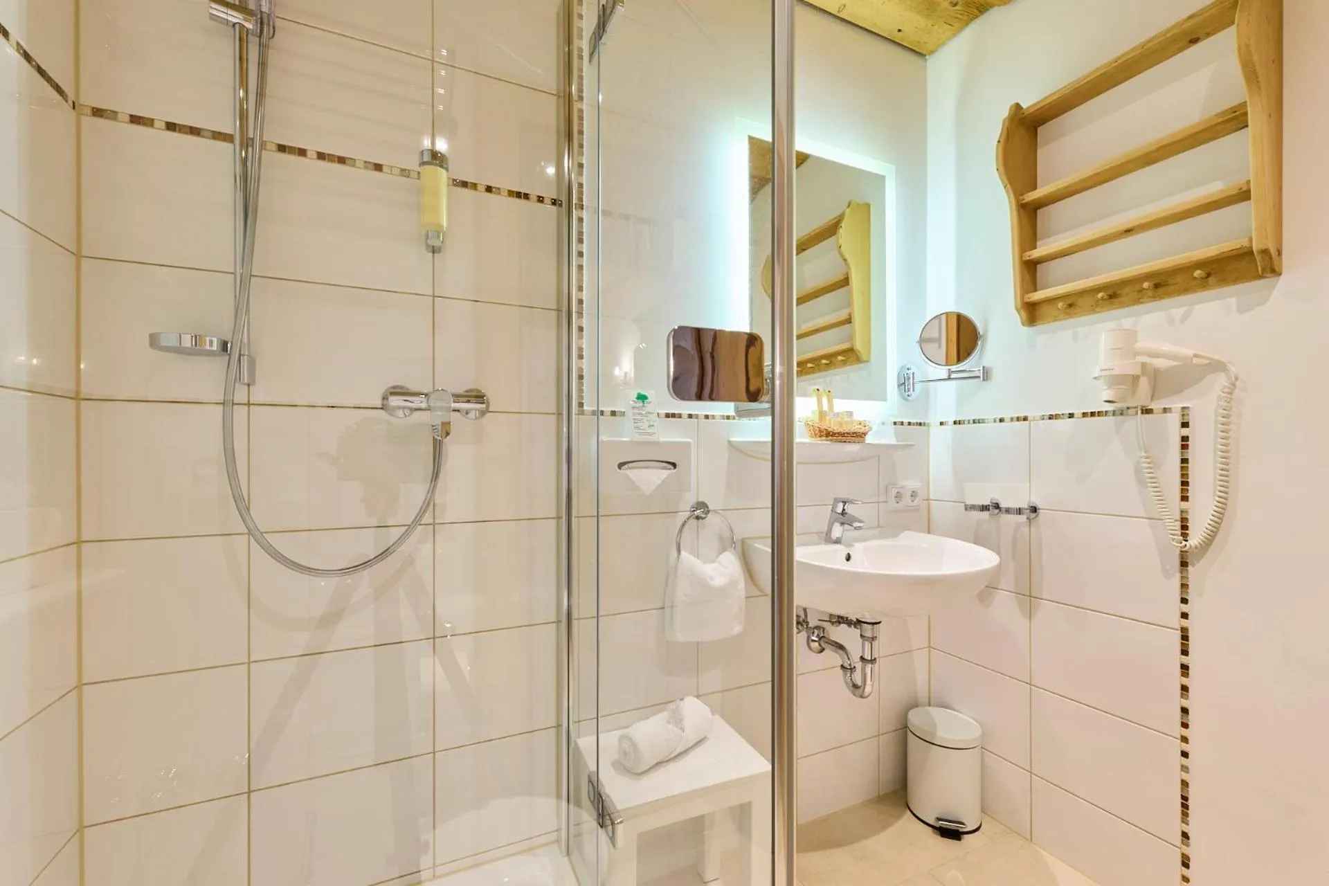 Bathroom in Hotel Waldgasthof Buchenhain