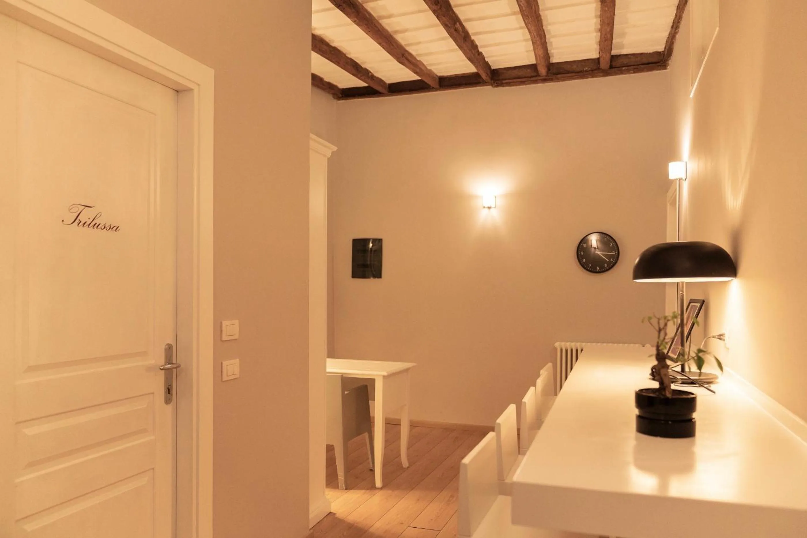 Communal lounge/ TV room in TrastevereInn