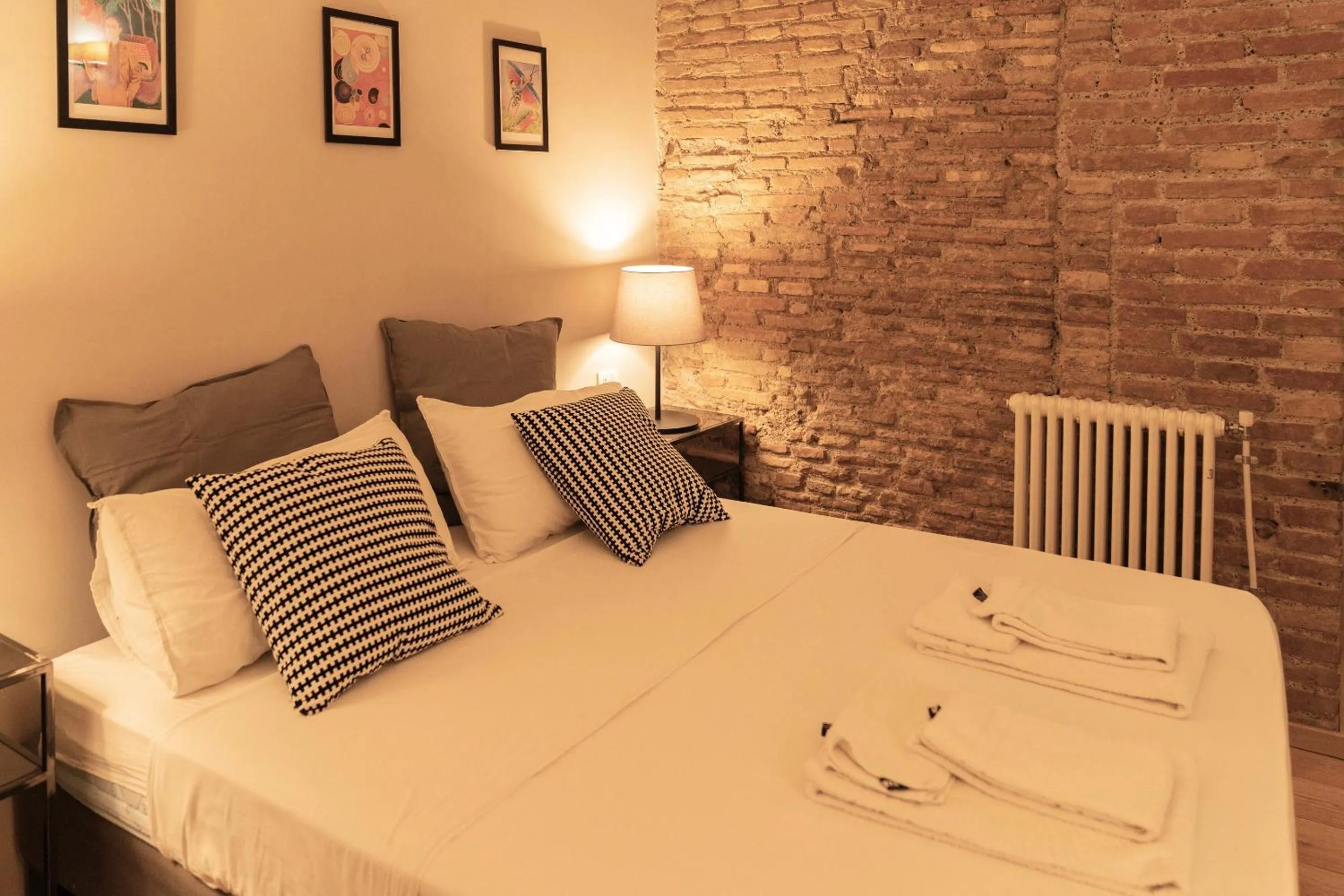 Bedroom, Bed in TrastevereInn