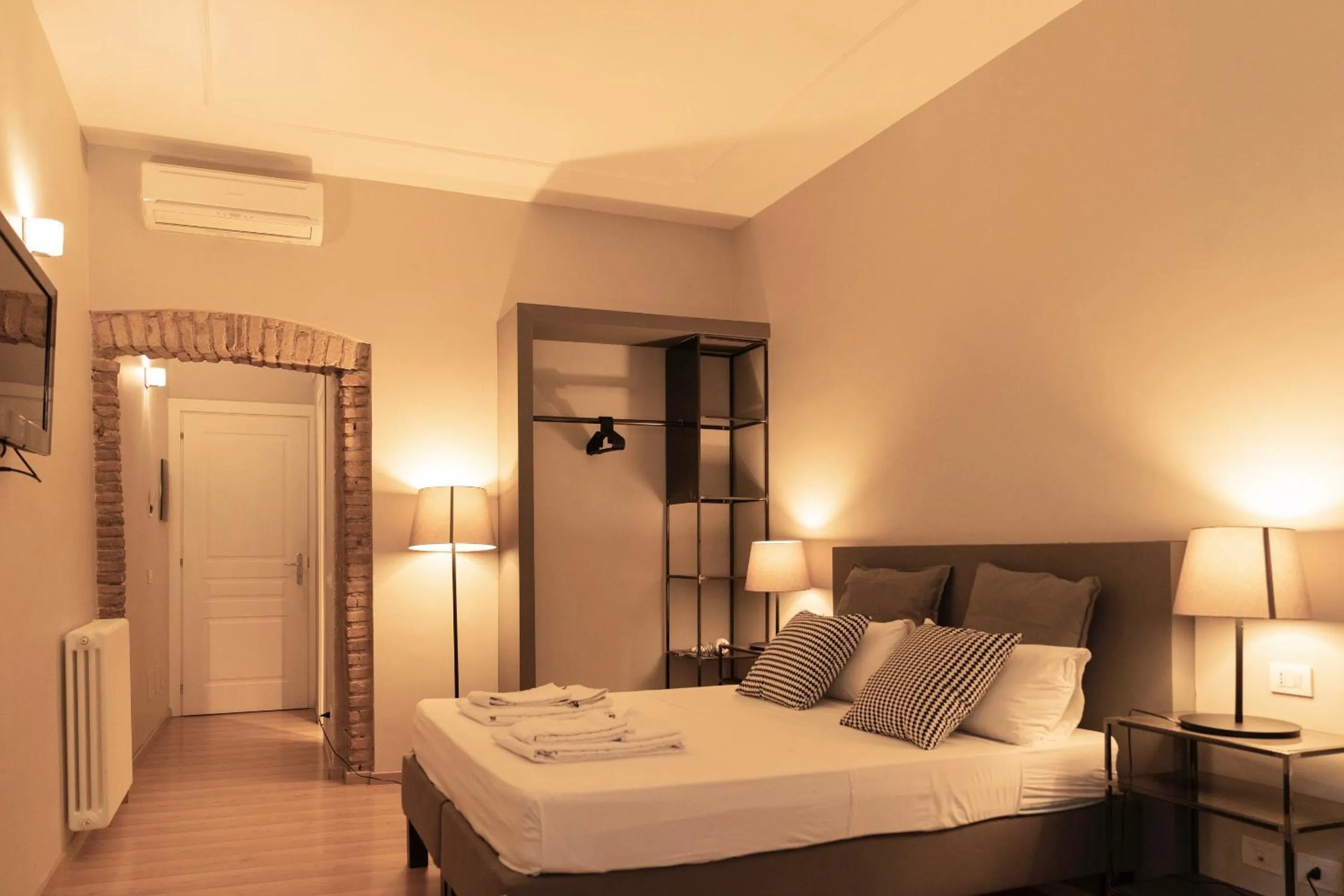 Bedroom, Bed in TrastevereInn