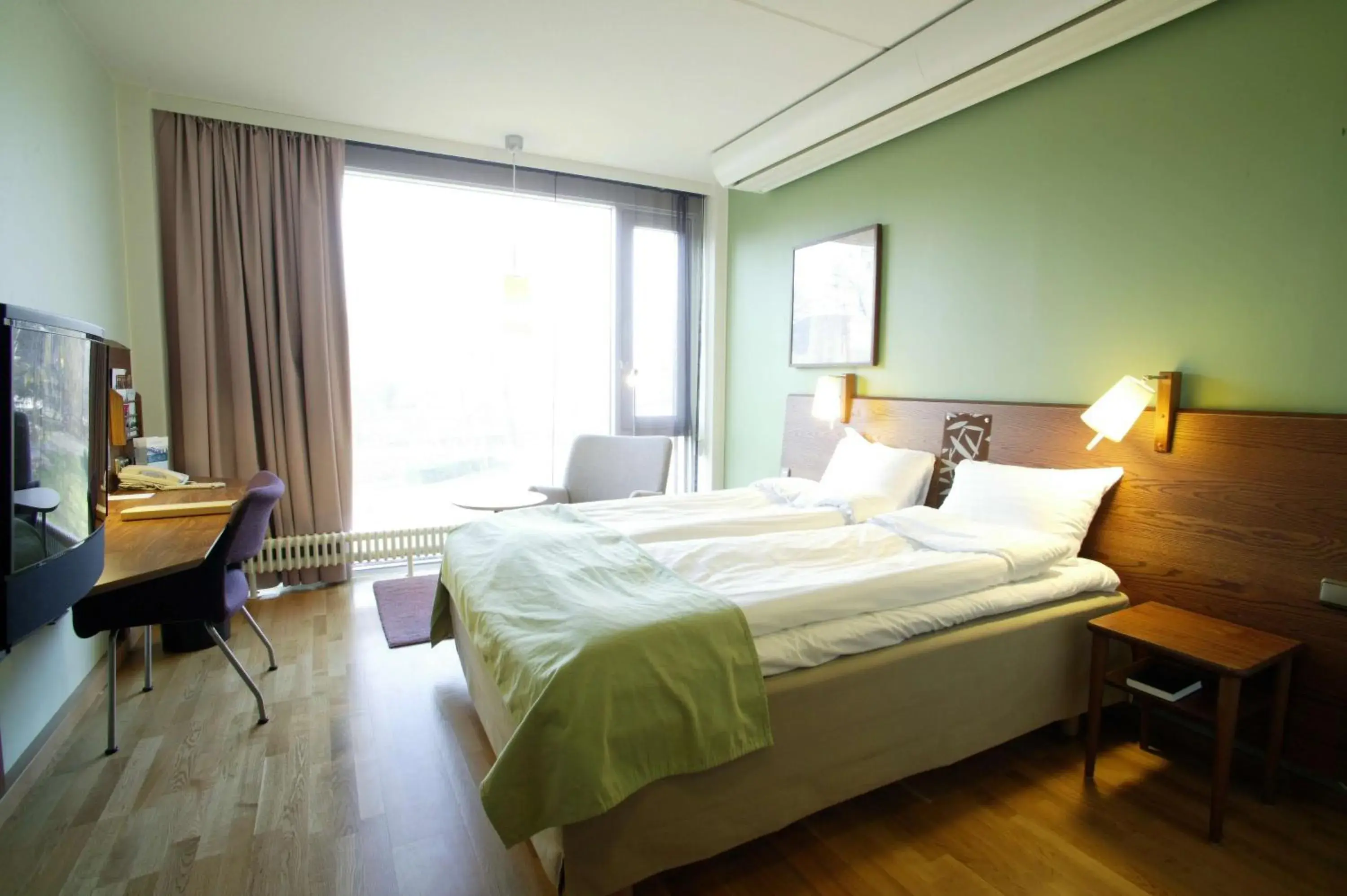 Standard Queen Room in Scandic Linköping City Standard Queen Room in Scandic Linköping City