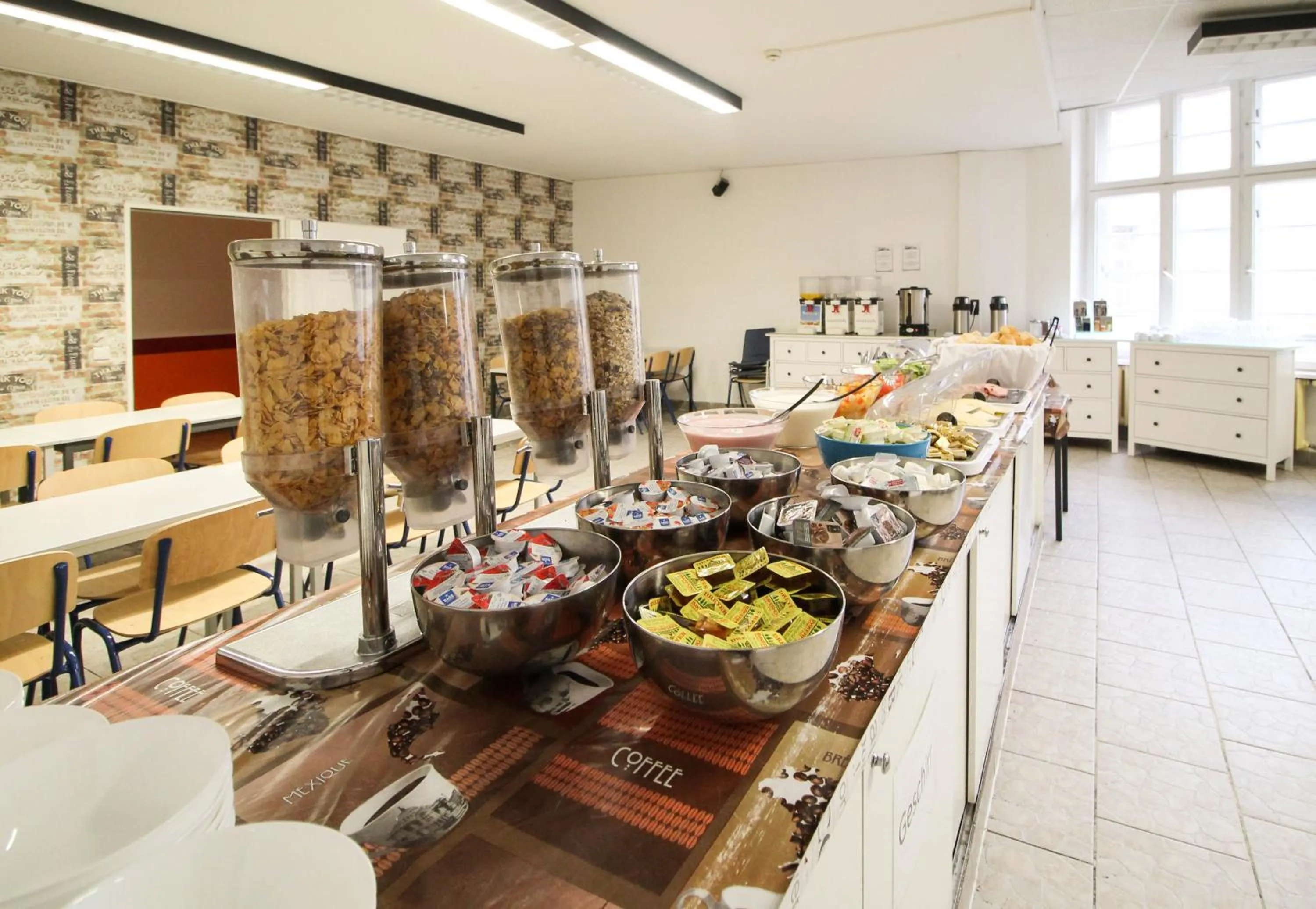 Coffee/tea facilities in Metropol Hostel Berlin