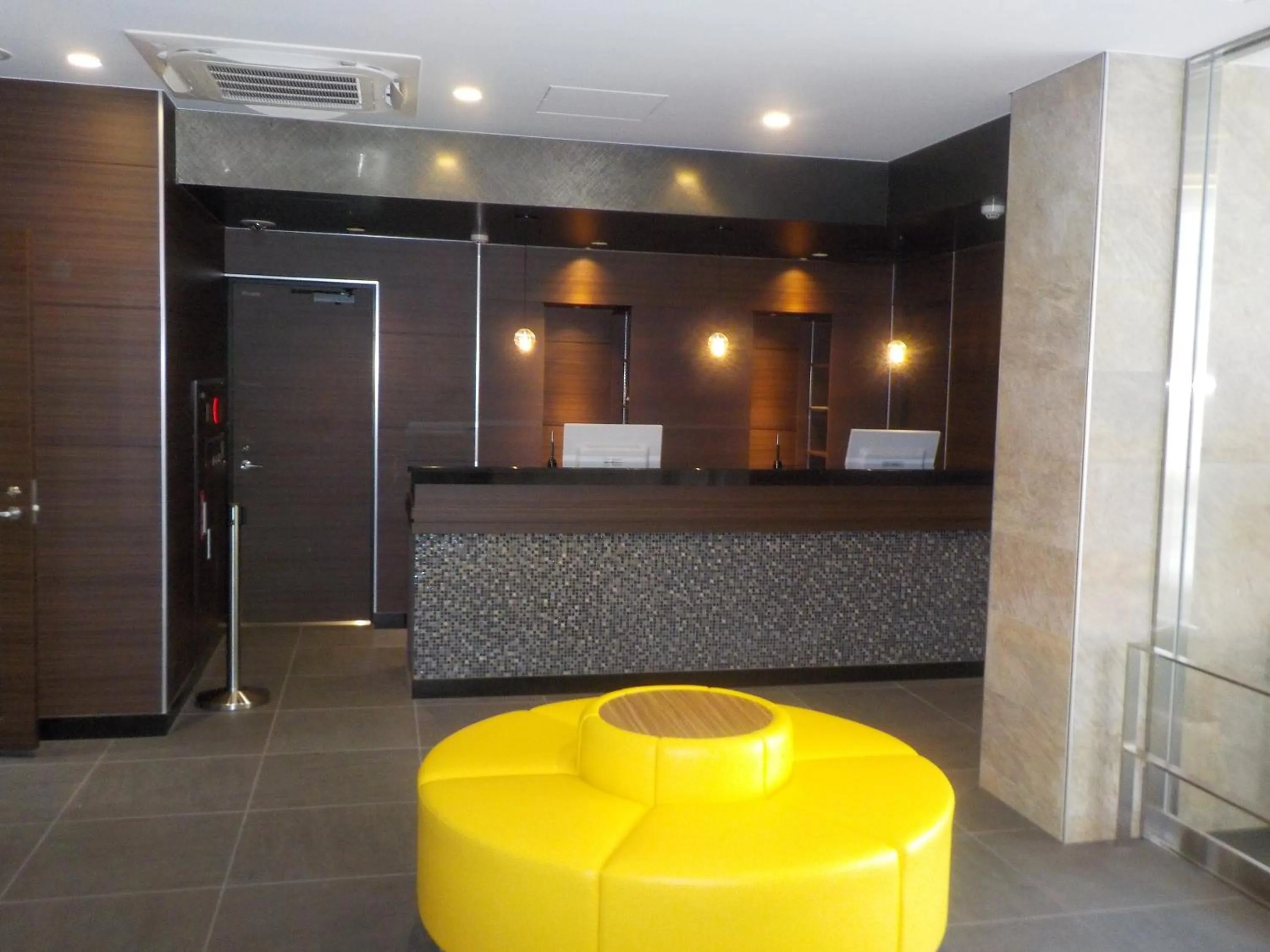 Lobby or reception in Hotel Crown Hills Katsuta Nigo Motomachiten