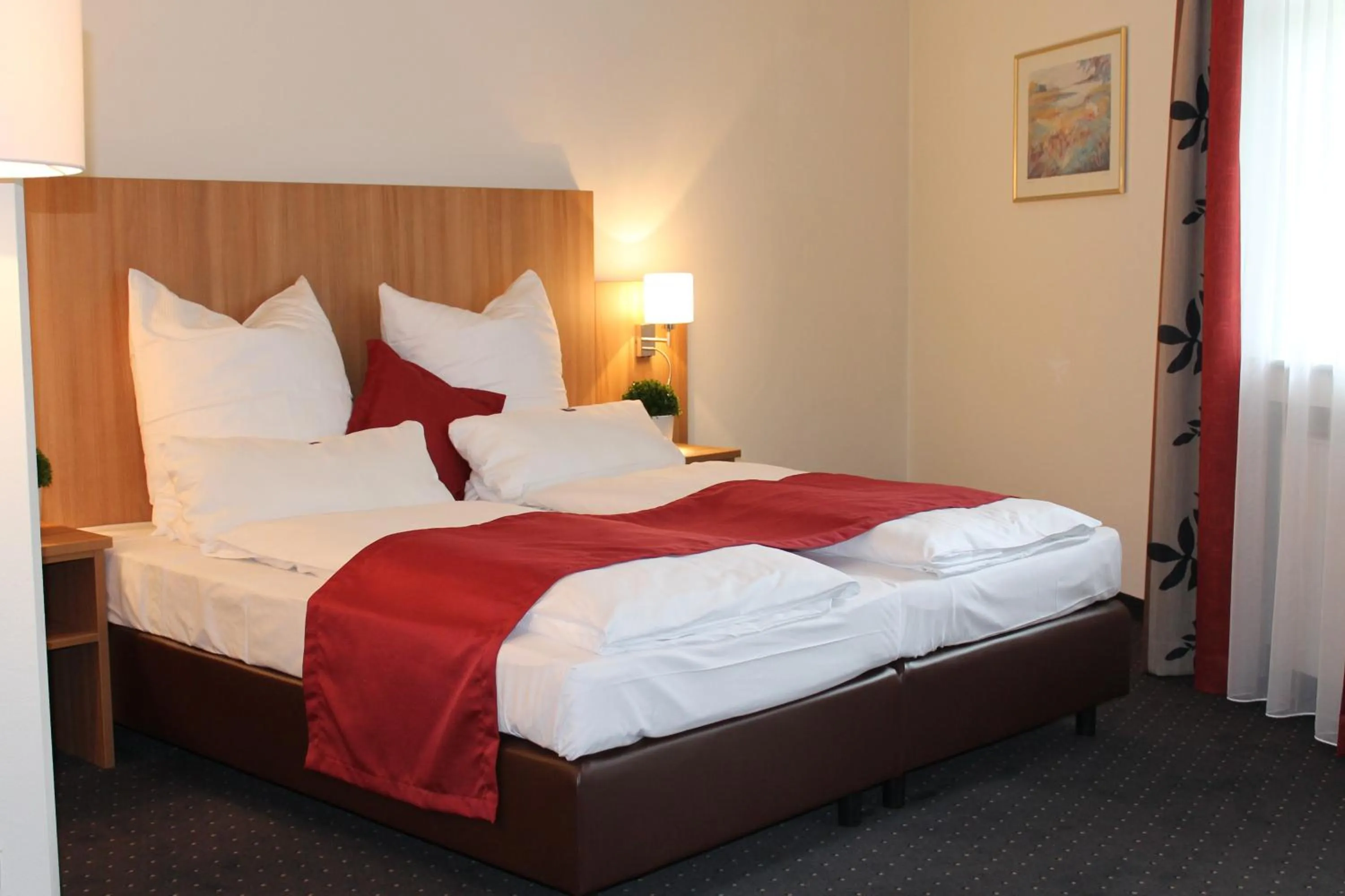 Photo of the whole room, Bed in Ambassador Apparthotel