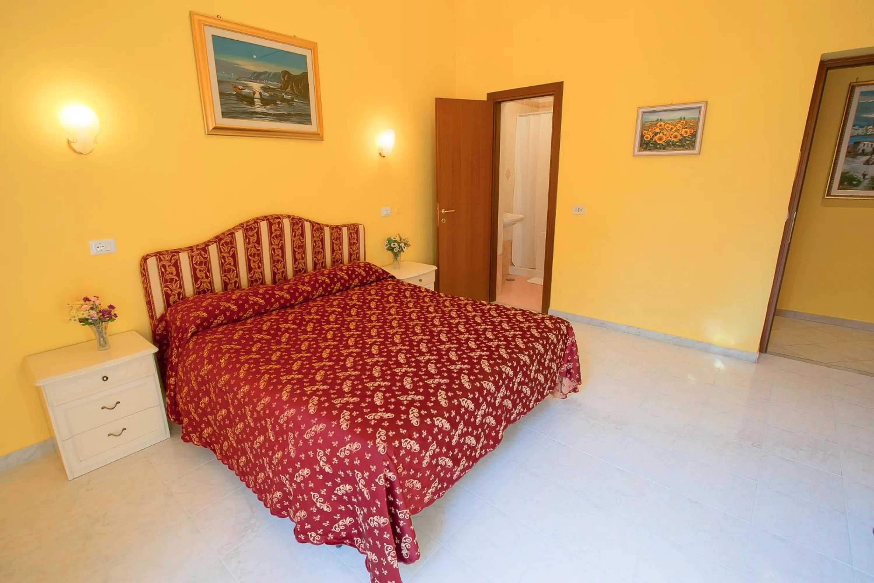 Bedroom, Bed in Bed In Roma