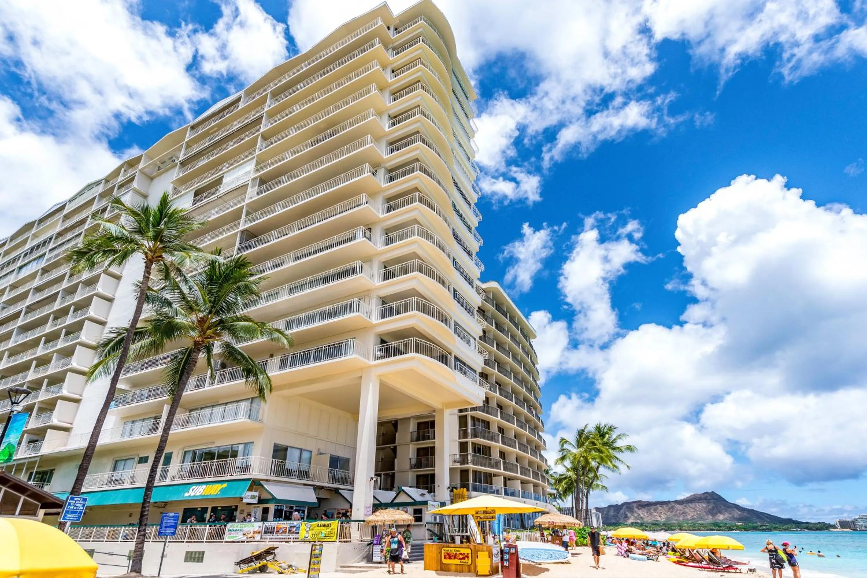 Waikiki Shore 305 (beachfront/balcony)