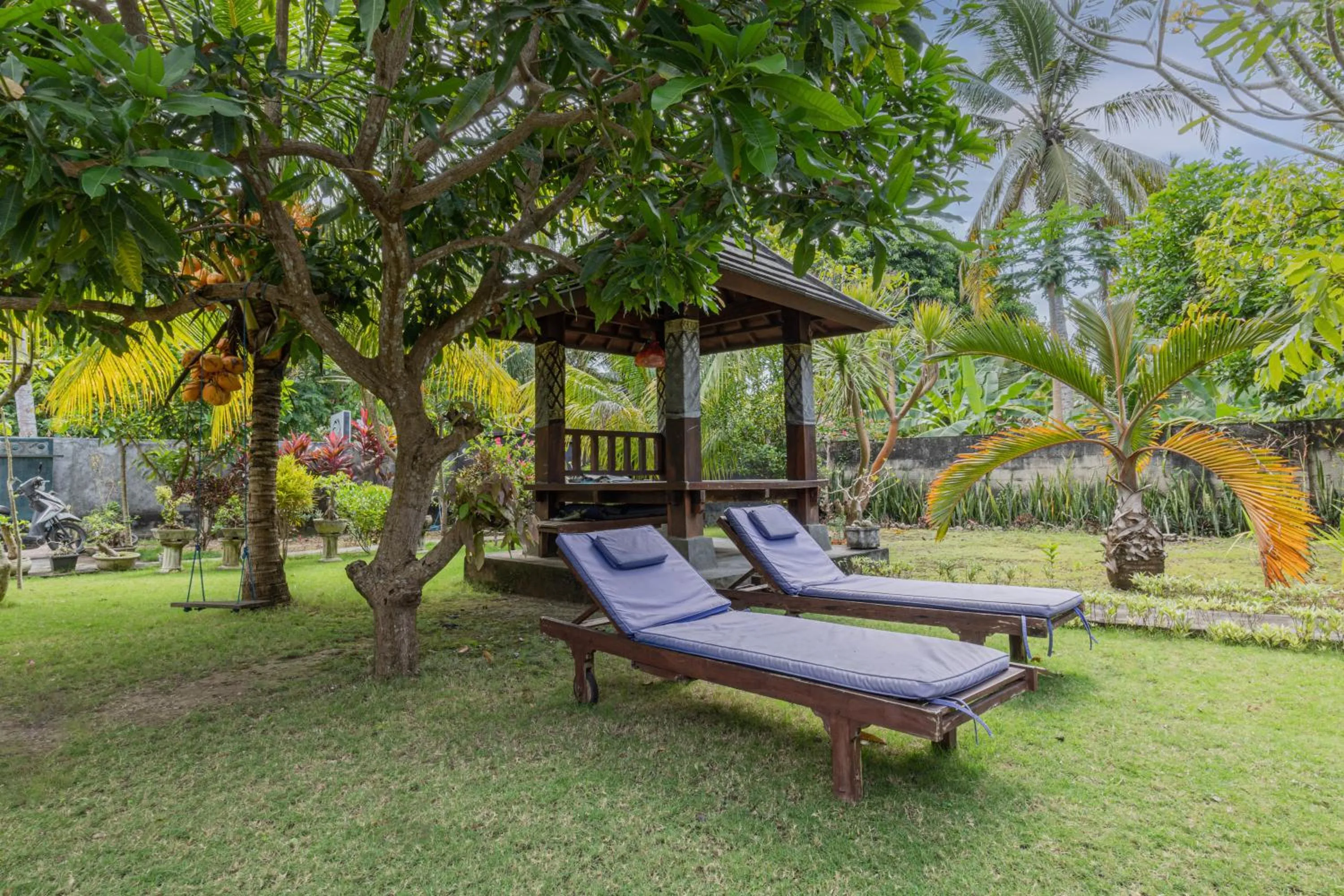 Garden in Nyuh Kadah Guest House