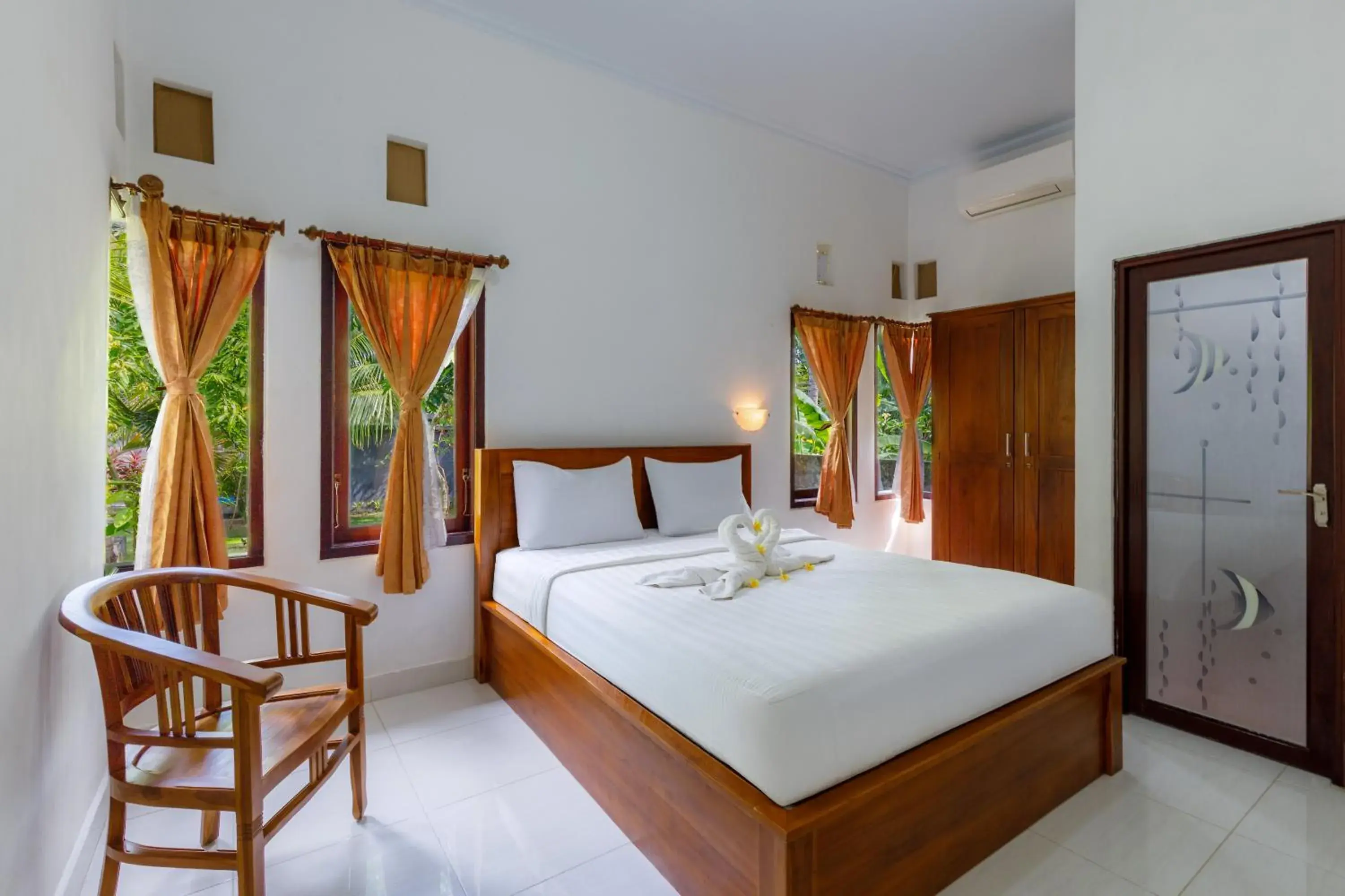 Double Room with Terrace in Nyuh Kadah Guest House Double Room with Terrace in Nyuh Kadah Guest House