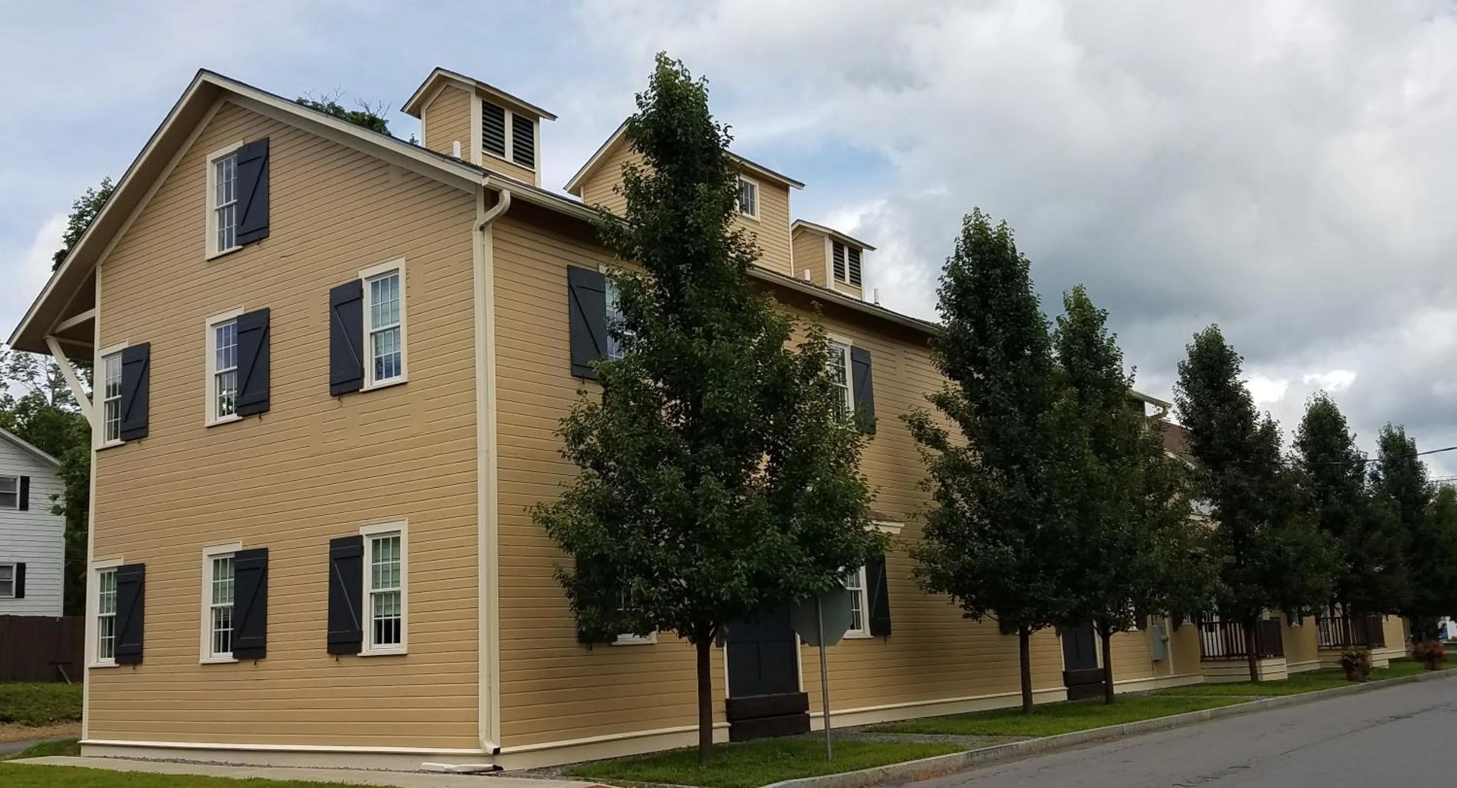 Bird's eye view in The Railroad Inn
