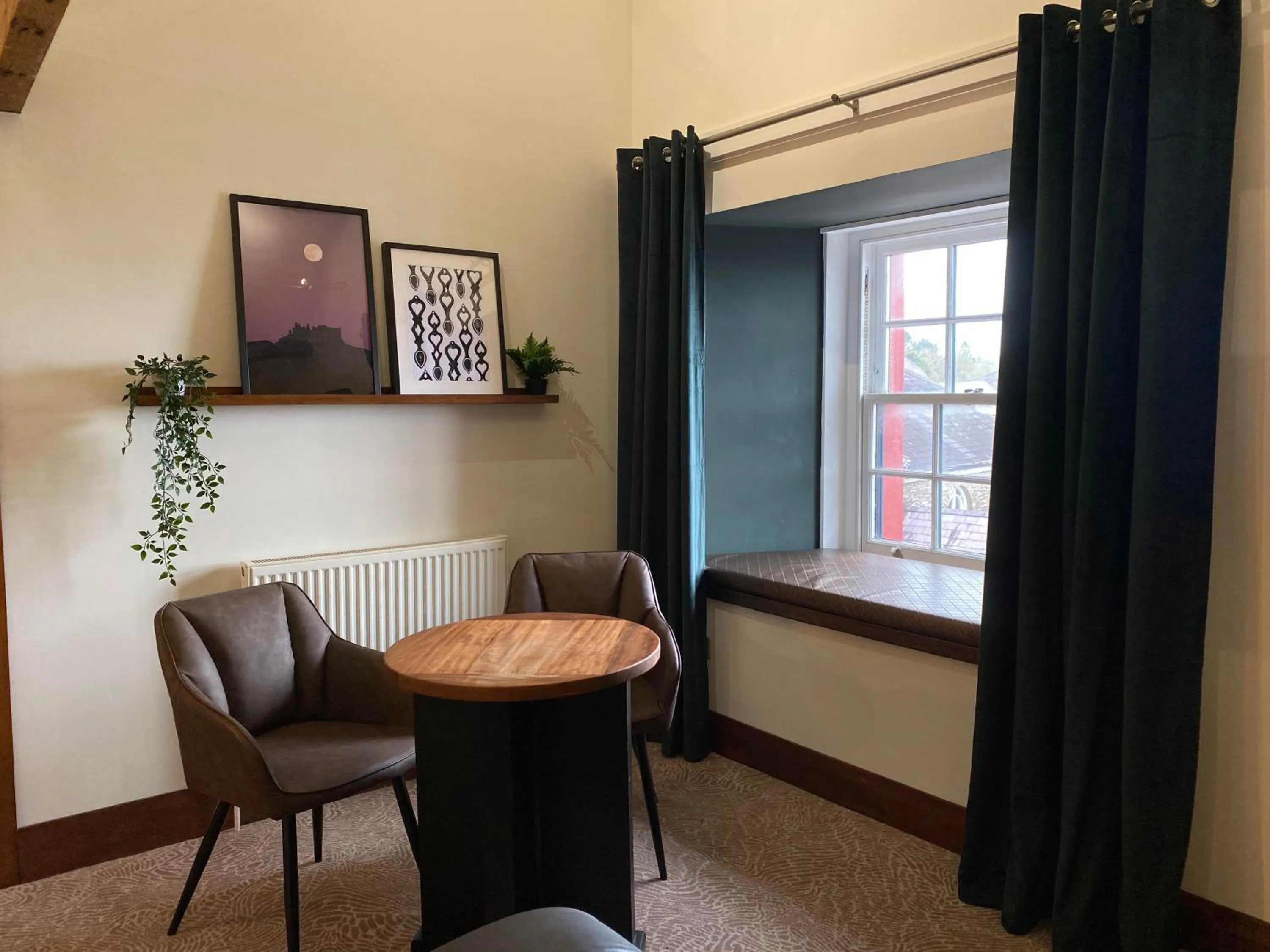 Seating area in The Cawdor