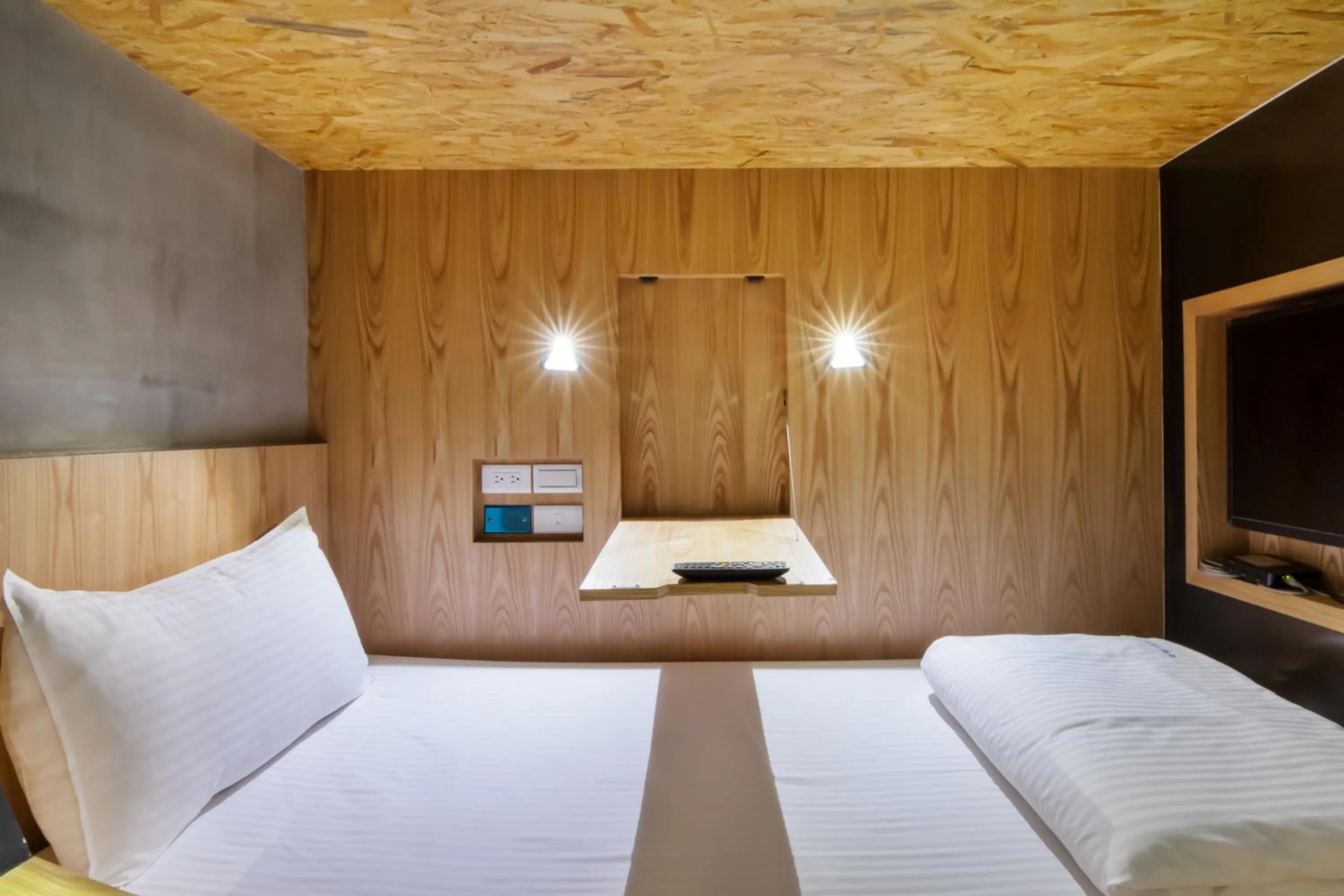 bunk bed in J.T.World