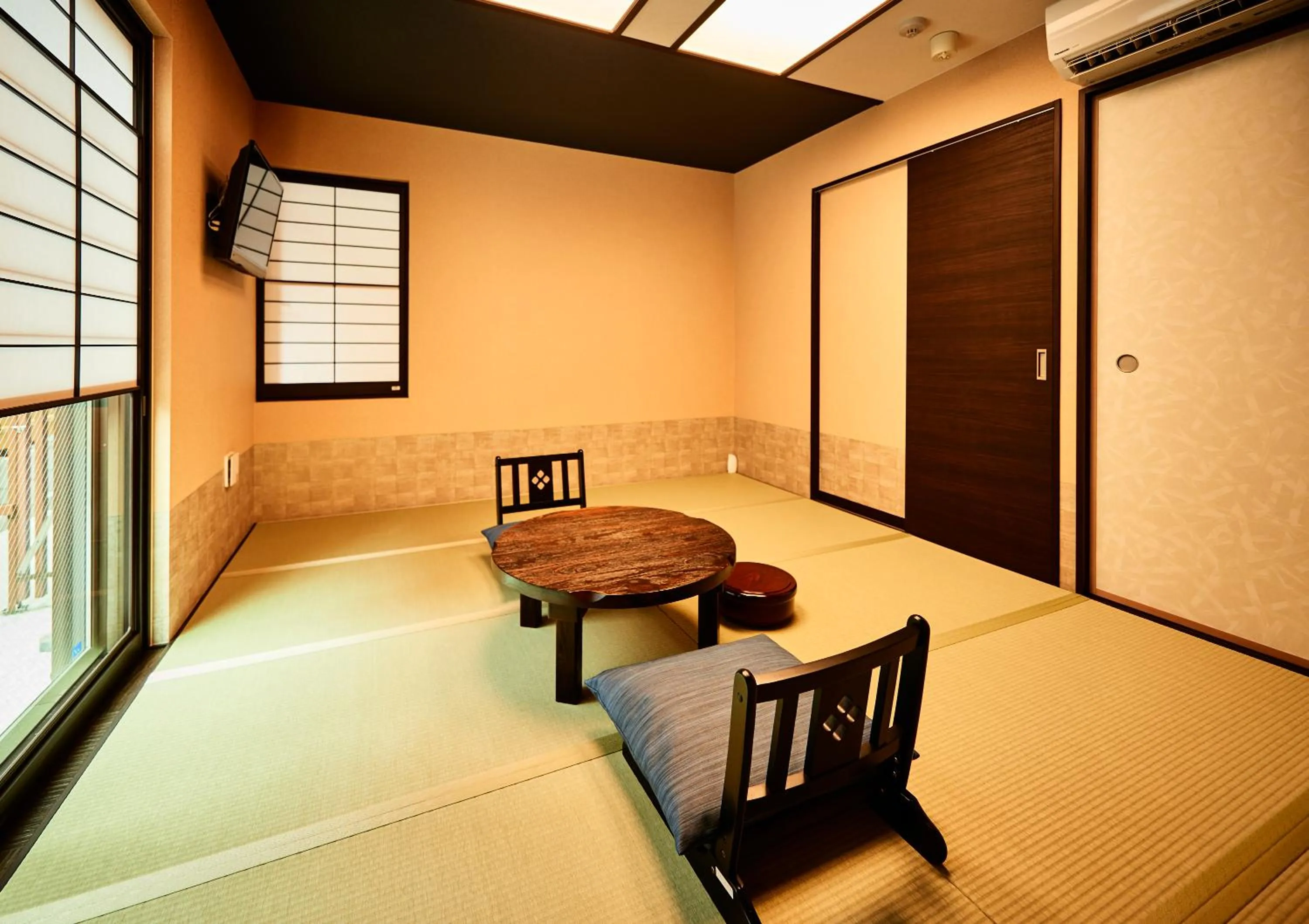 Photo of the whole room, Bed in Guest House Wagokoro